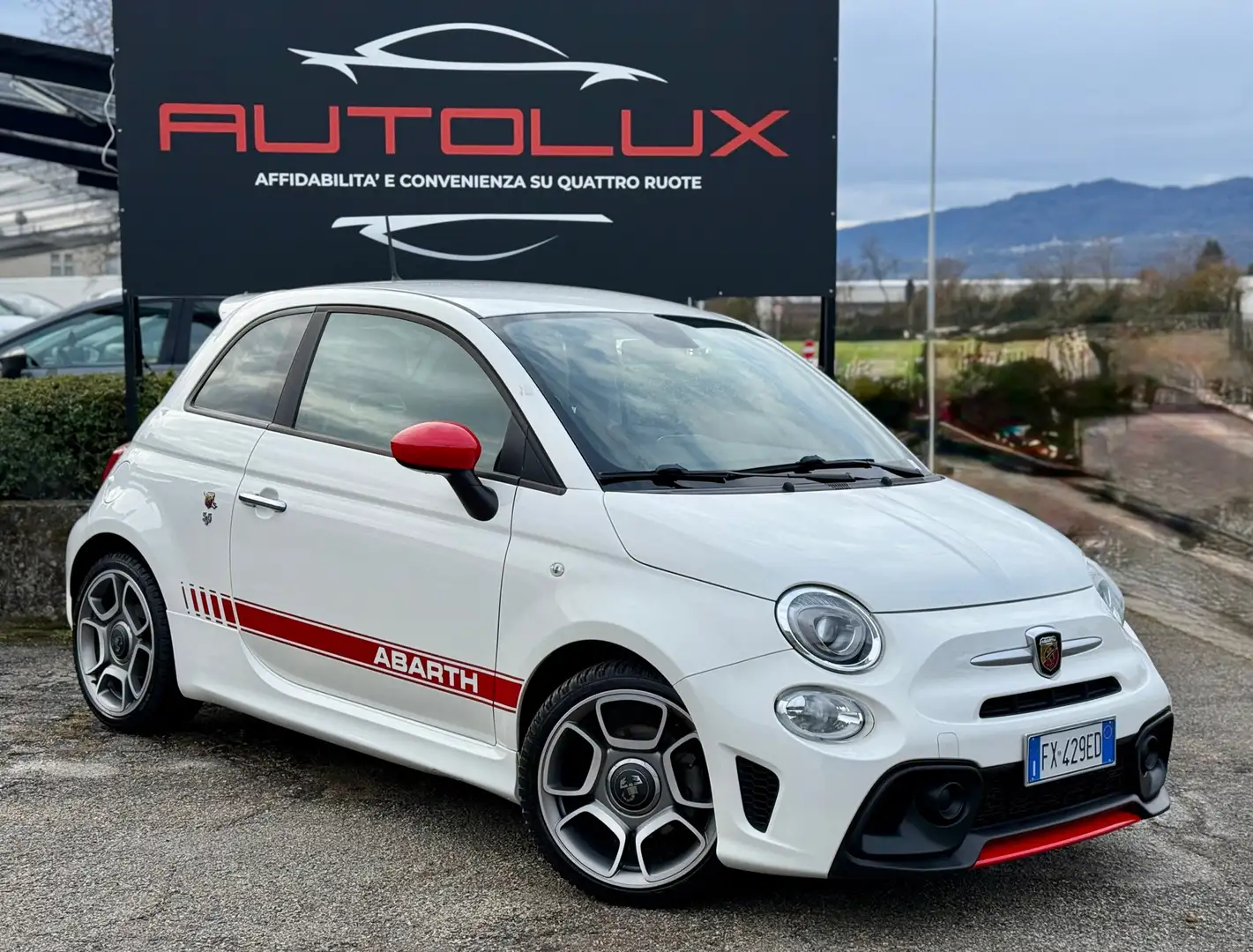 Abarth 595 1.4 t-jet 145cv 75’000Km PERFETTA 2019 Bianco - 1