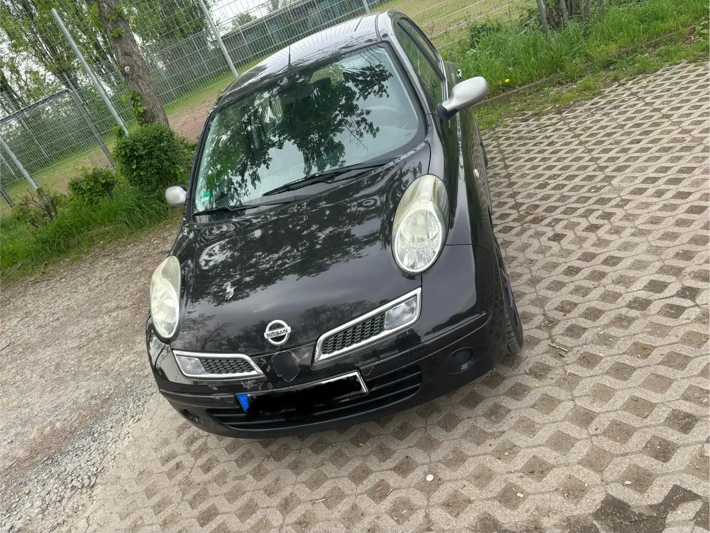 Nissan Micra Чорний - 1
