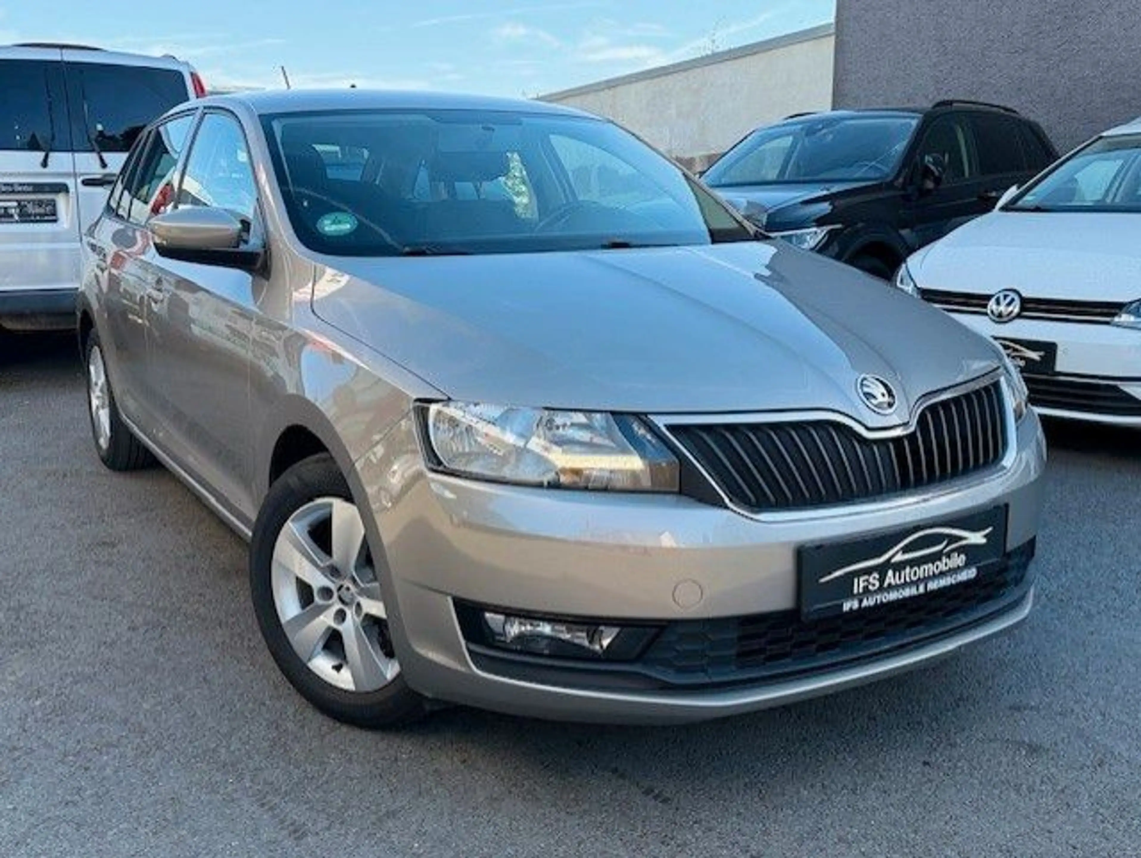 Skoda Rapid/Spaceback Spaceback Ambition*KLIMA*SHZ*PDC*AHK* — photo 2