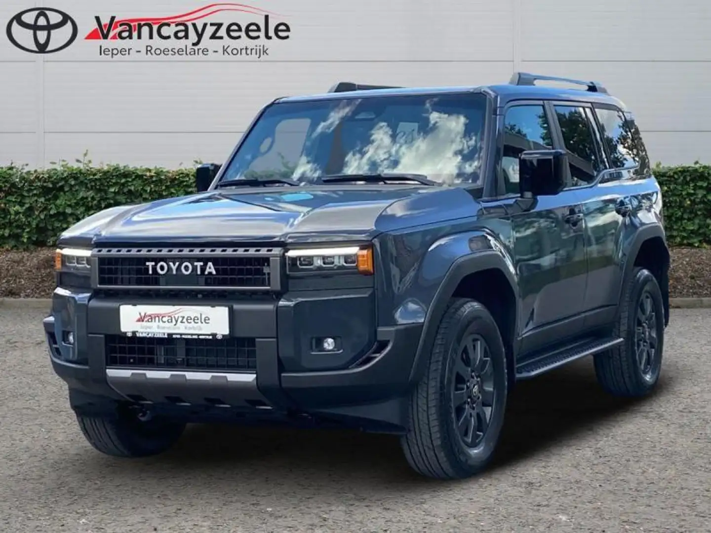 Toyota Land Cruiser VX 70992 + BTW Grijs - 1