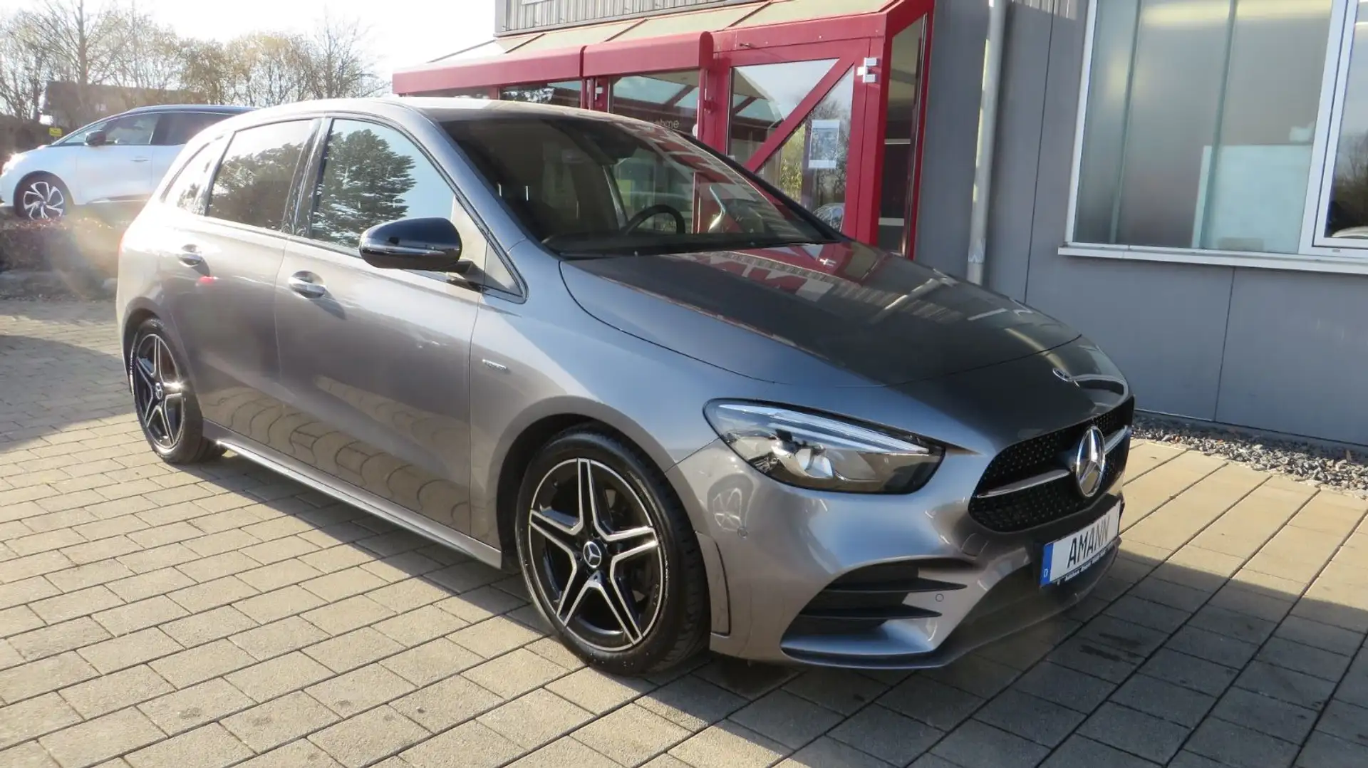 Mercedes-Benz B 200 Edition+AHK+Rückfahrkamera Grau - 2