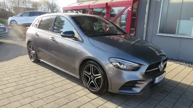 Mercedes-Benz B 200 Edition+AHK+Rückfahrkamera
