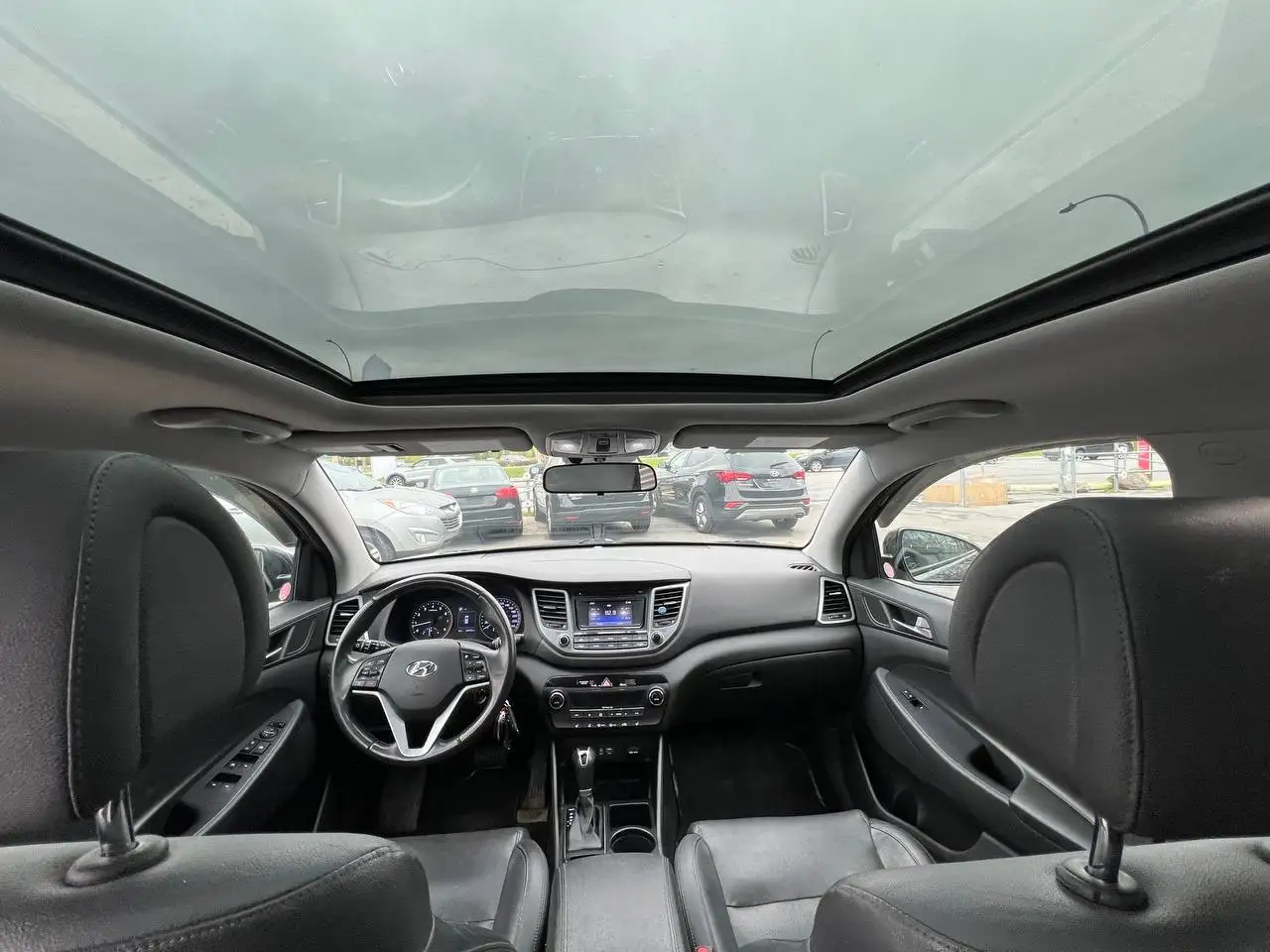 Hyundai TUCSON снимка Hyundai TUCSON