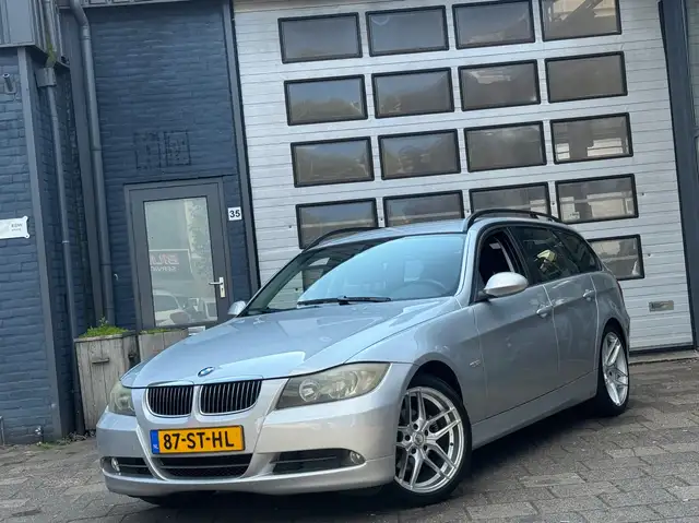 BMW 320 3-serie Touring 320i Business Line | Clima | Cruis