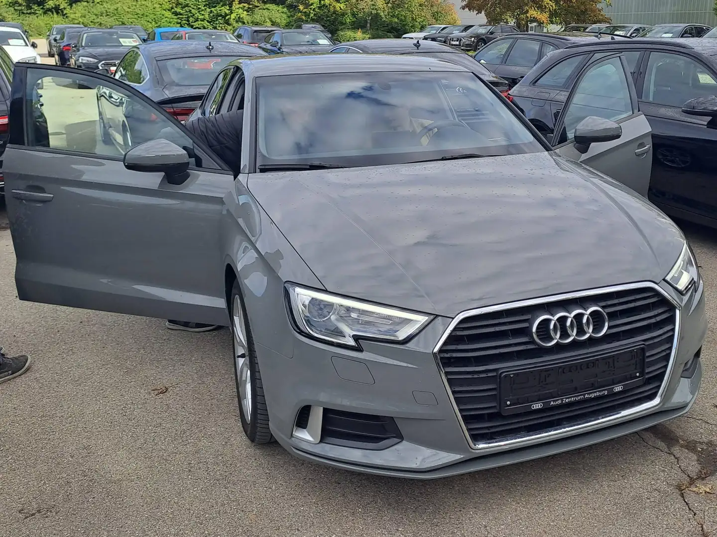 Audi A3 A3 SB 35 TFSI COD ultra S-tronic sport sport Grau - 1