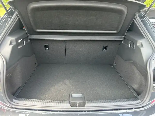 Cupra Born view 12