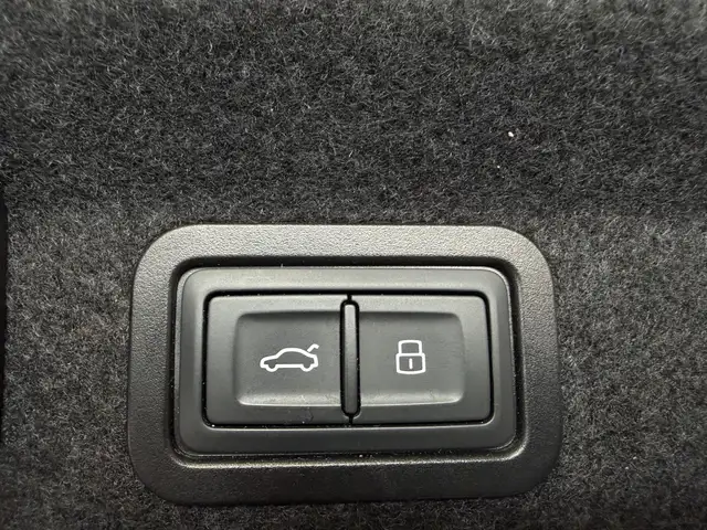 Audi A6 view 22