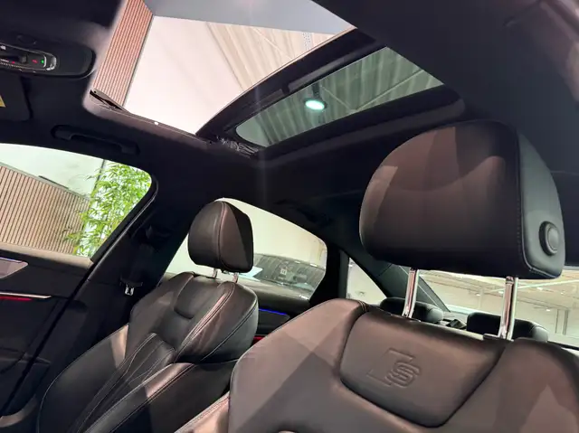 Audi A6 view 9