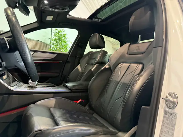 Audi A6 view 8