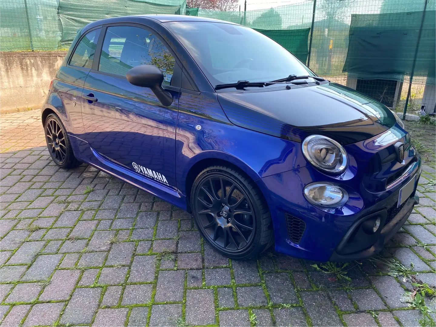 Abarth 595 1.4 t-jet Monster Energy Yamaha 165cv - 2