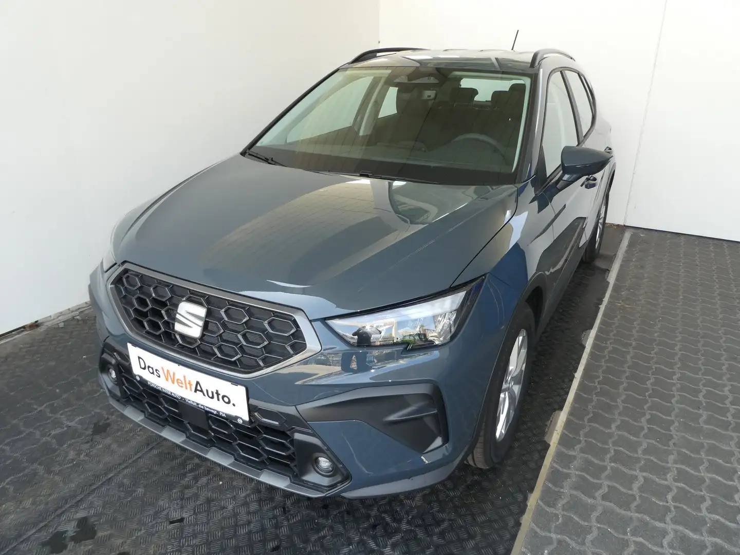 SEAT Arona Reference Edition 1.0 TSI Blau - 1