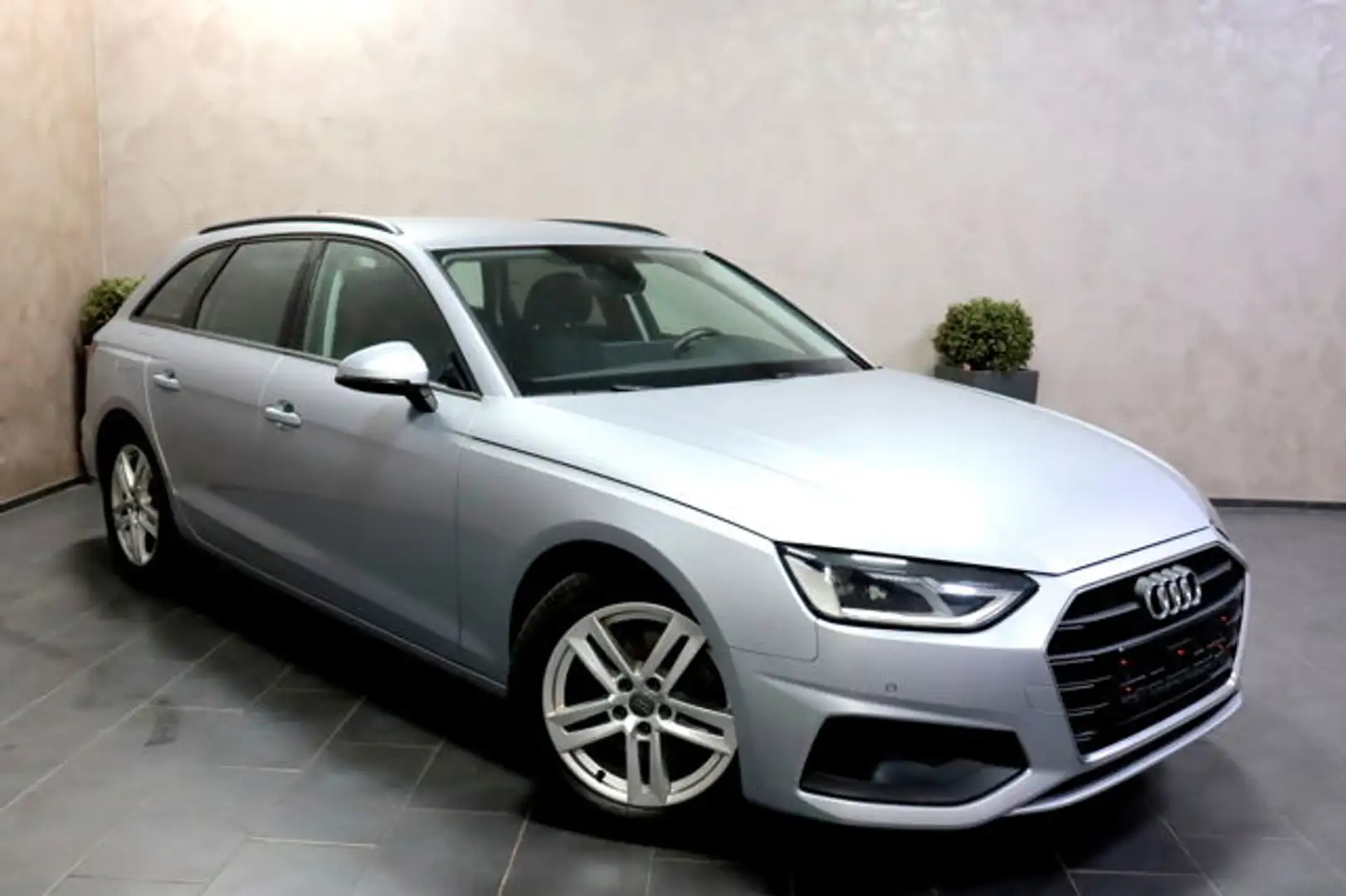 Audi A4 Avant 30 TDI Aut. LED NAVI AHK 17ZOLL SHZ PDC Ezüst - 2