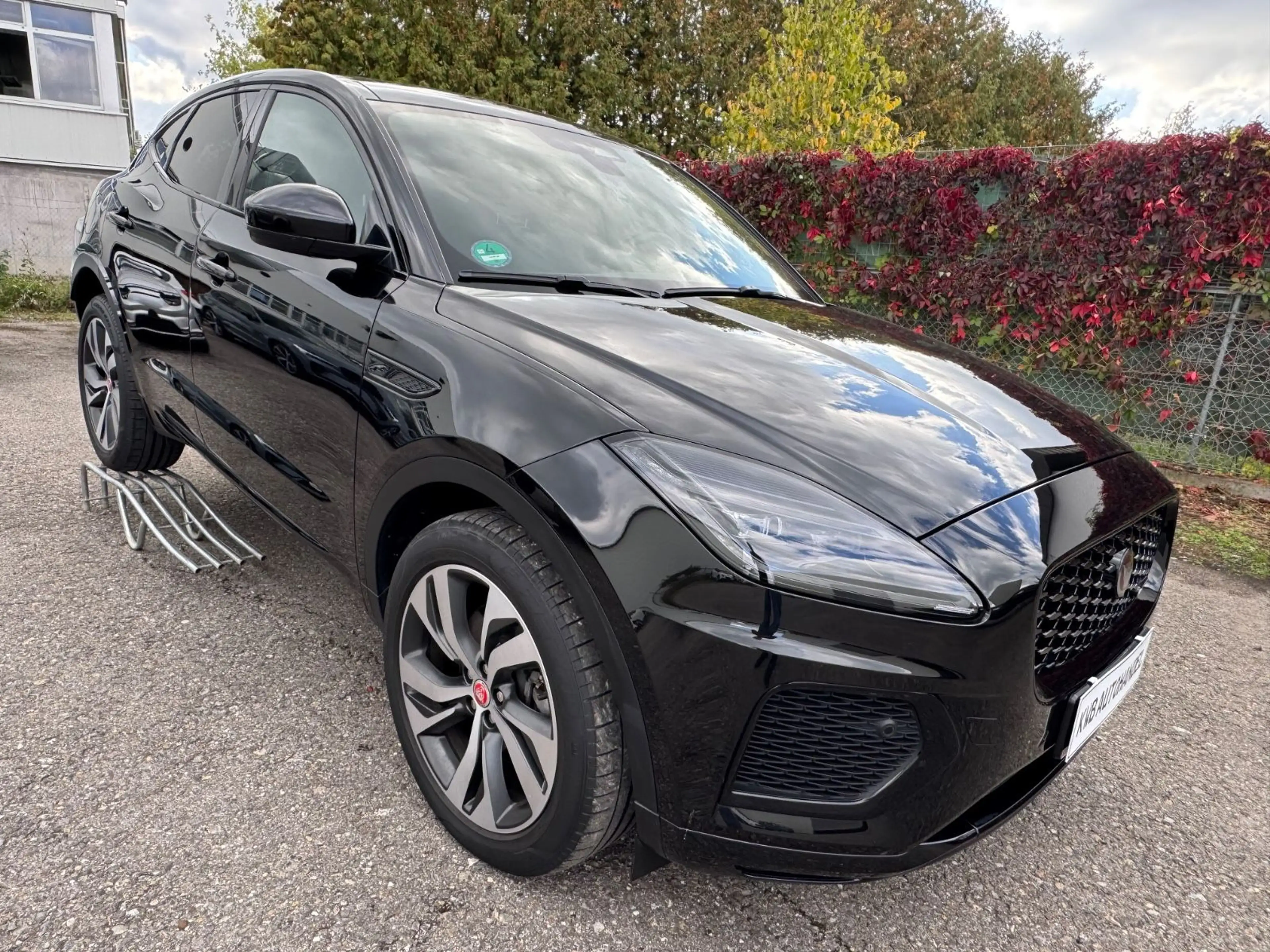 Jaguar E-Pace E-PACE R-Dynamic HSE AWD Panorama — photo 7