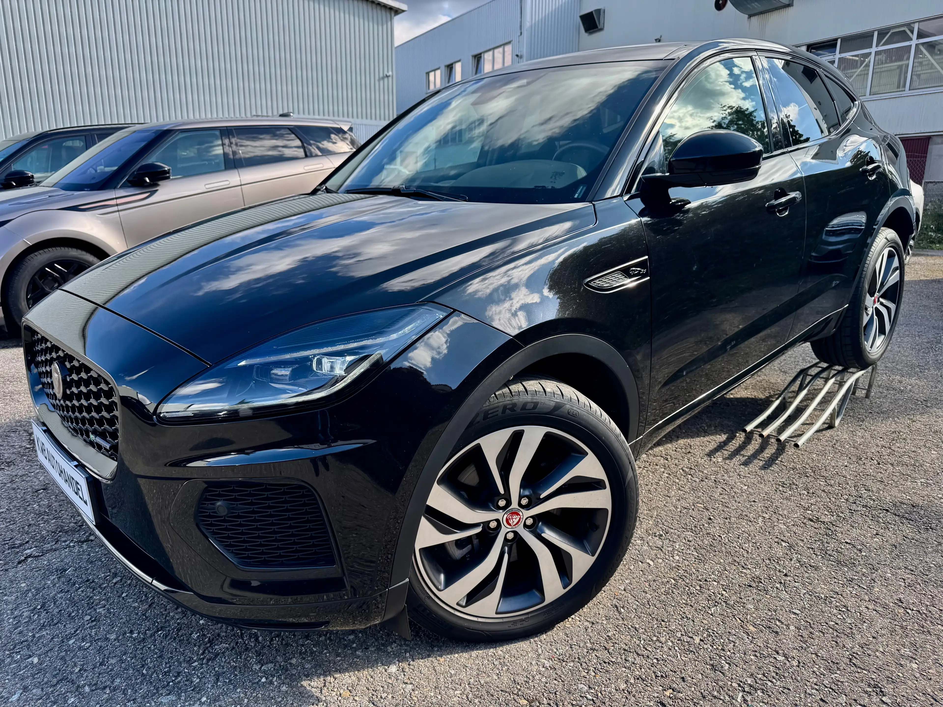 Jaguar E-Pace E-PACE R-Dynamic HSE AWD Panorama