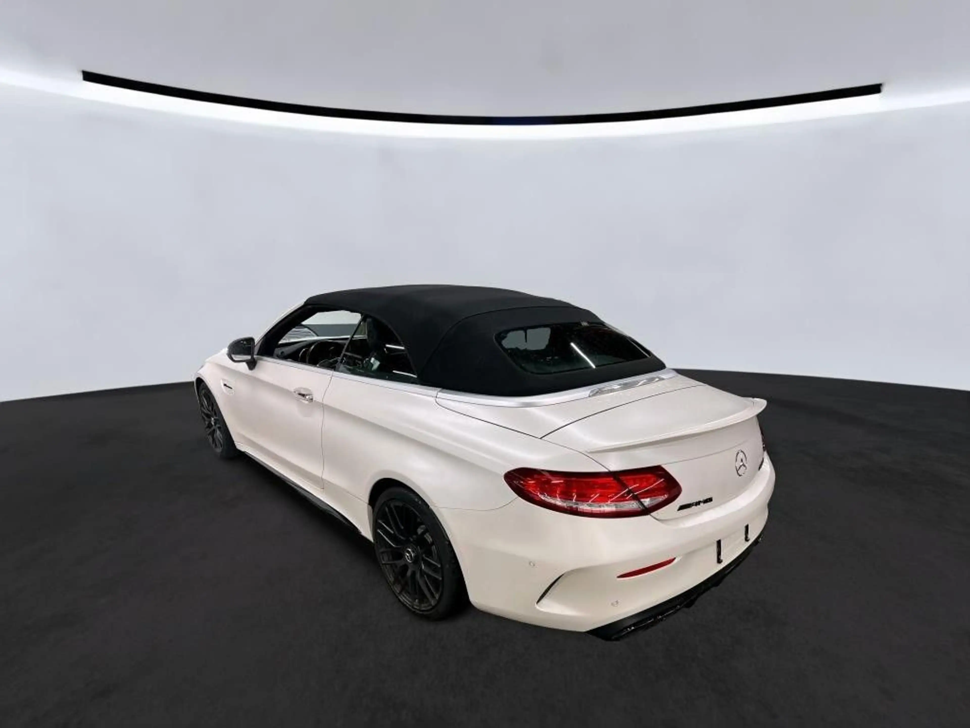 Mercedes-Benz C 63 AMG Cabrio | Burmester | HUD | Navi | LED — photo 4