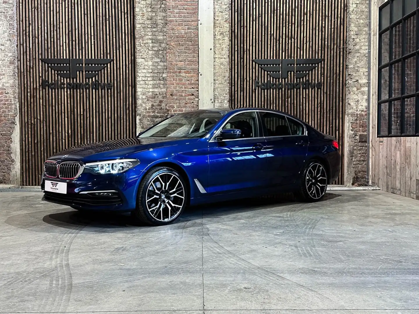 BMW 520 iA*AUT*NAVI-PRO*LEDER*46.605 km!!!*LED*LIKE NEW!* Bleu - 2