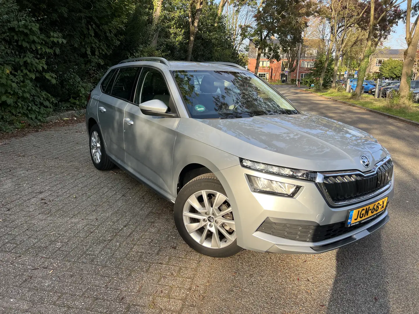 Skoda Kamiq 1.0 TSI Style Šedá - 1