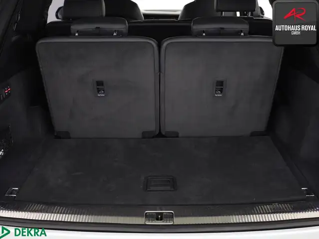 Audi SQ7 view 15