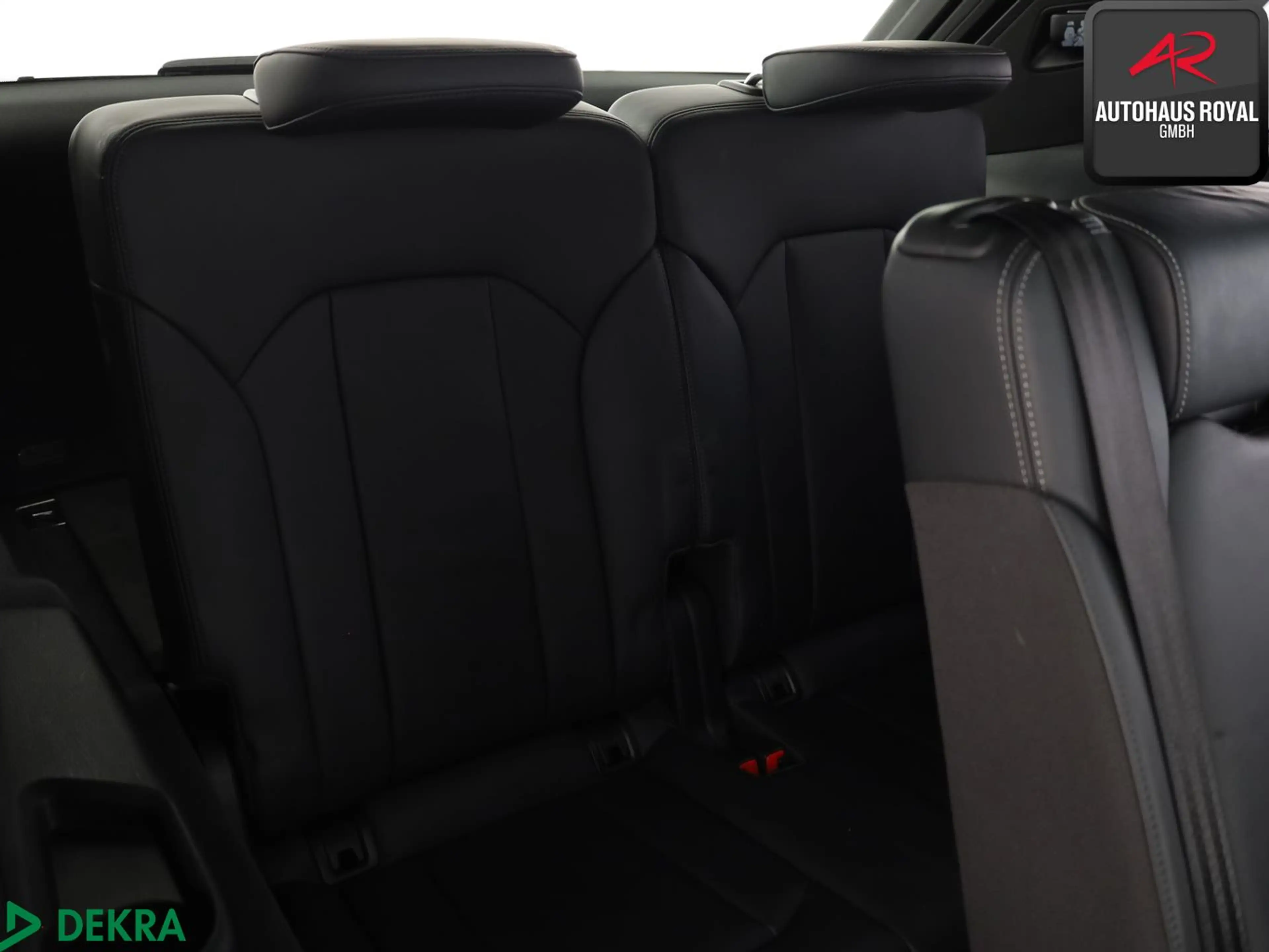 Audi SQ7 4.0 TDI qu 7 SITZE NACHTSICHT,LASER,360°,HUD — photo 14