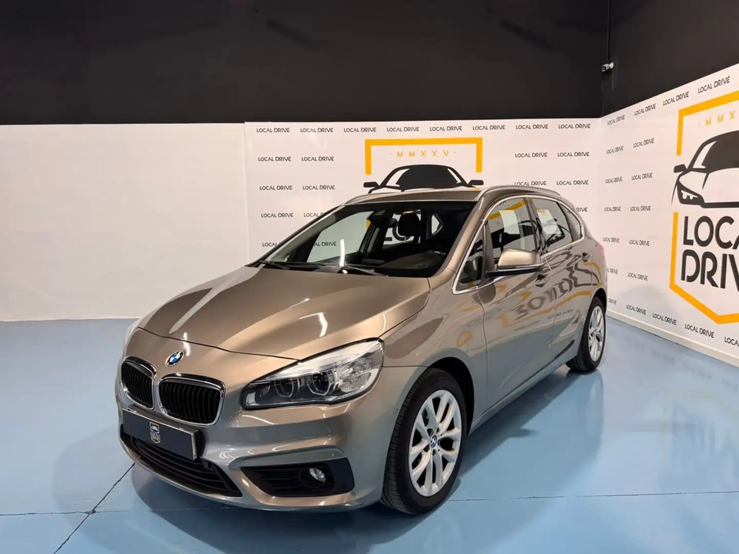 BMW 220 220dA xDrive Marrón - 1