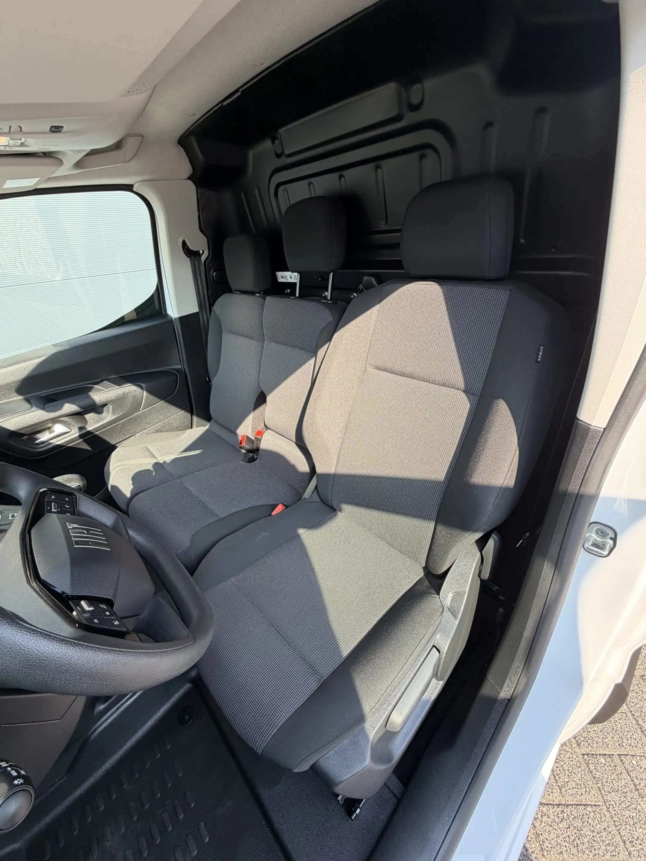Fiat Doblo 100pk L2 1000kg (Laadruimte betimmering - Camera - — photo 14