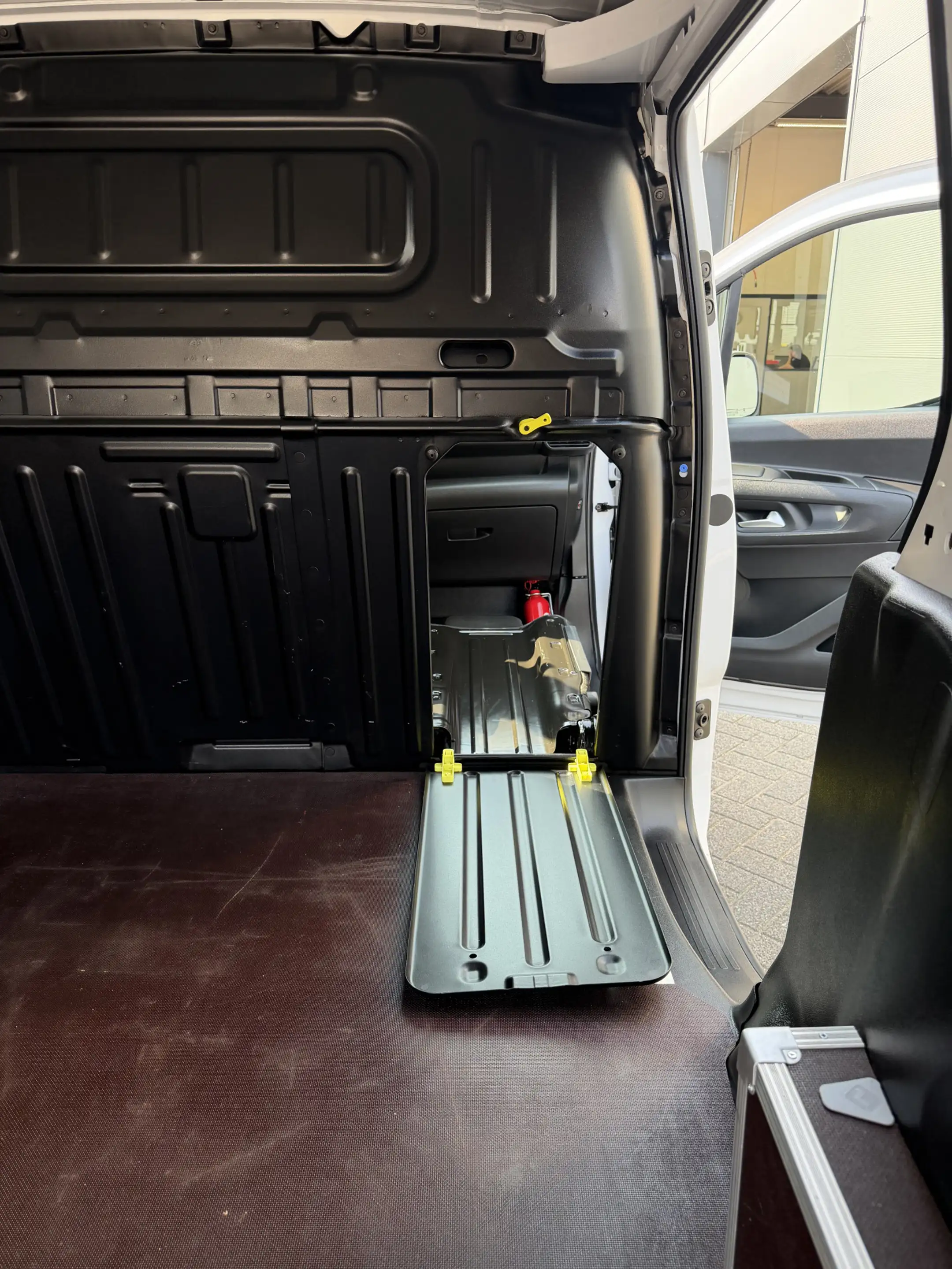 Fiat Doblo 100pk L2 1000kg (Laadruimte betimmering - Camera - — photo 12