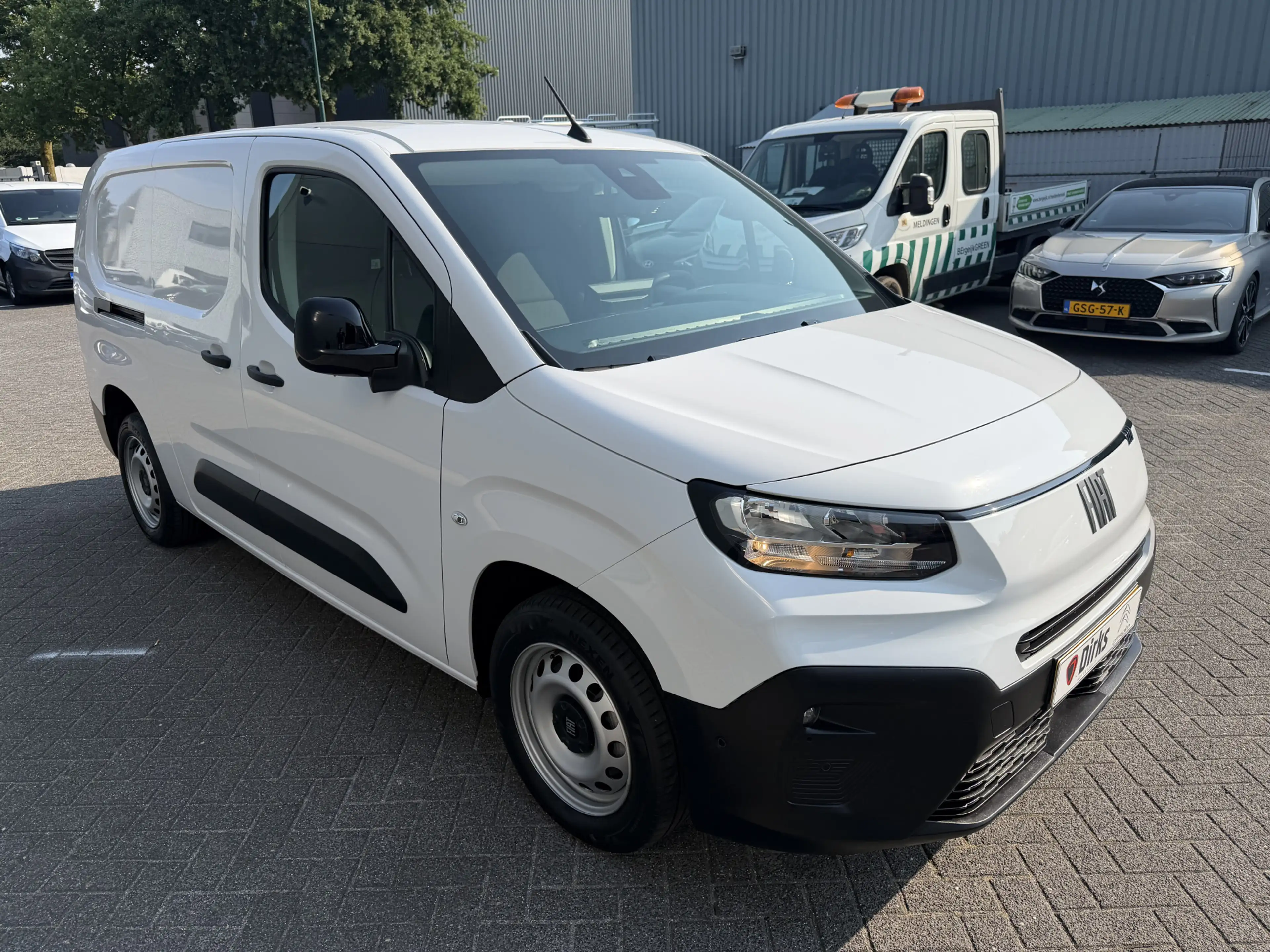 Fiat Doblo 100pk L2 1000kg (Laadruimte betimmering - Camera - — photo 7