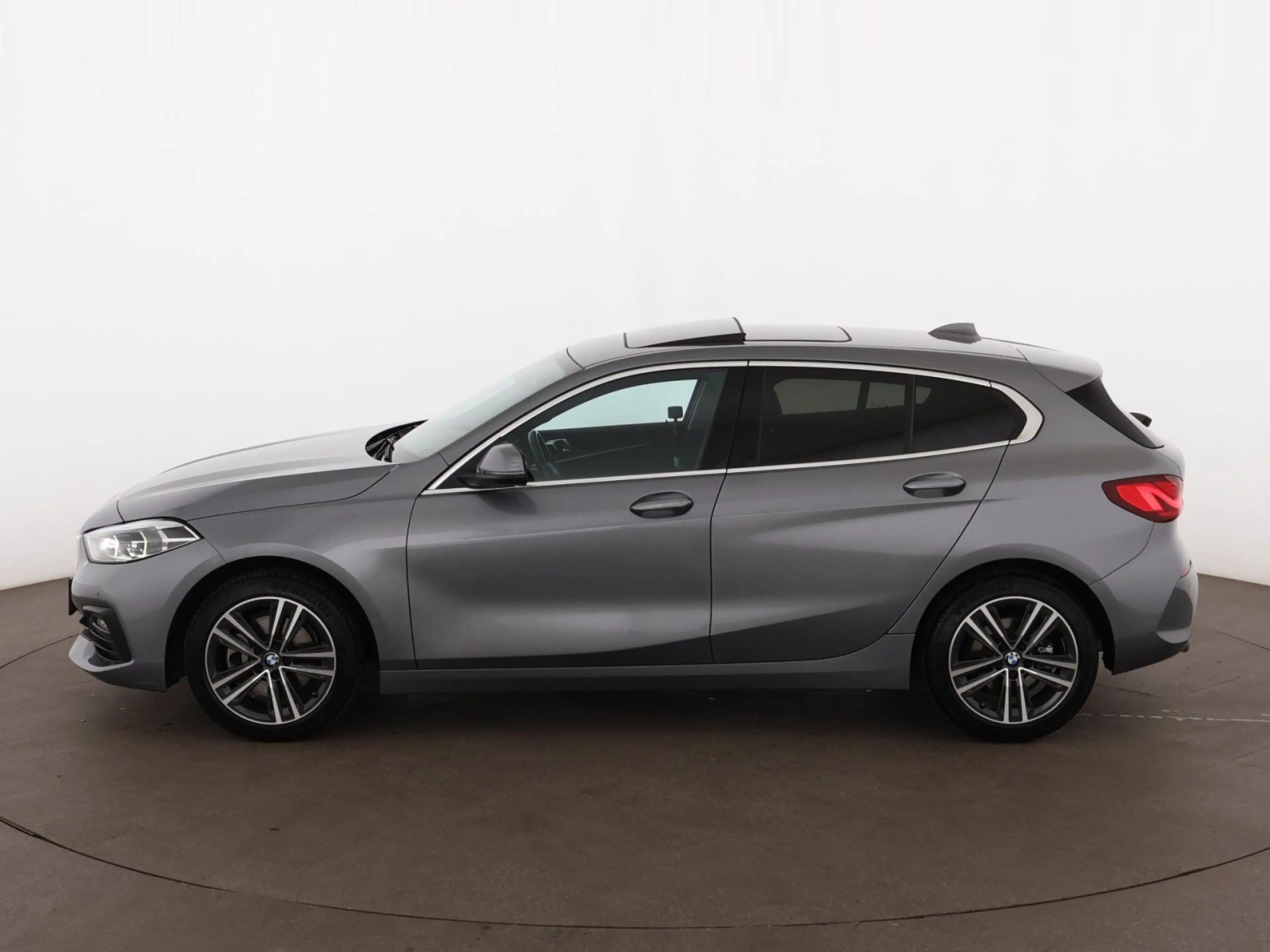BMW 118 i Advantage Aut LED SKY DIGITAL-TACHO NAVI — photo 7