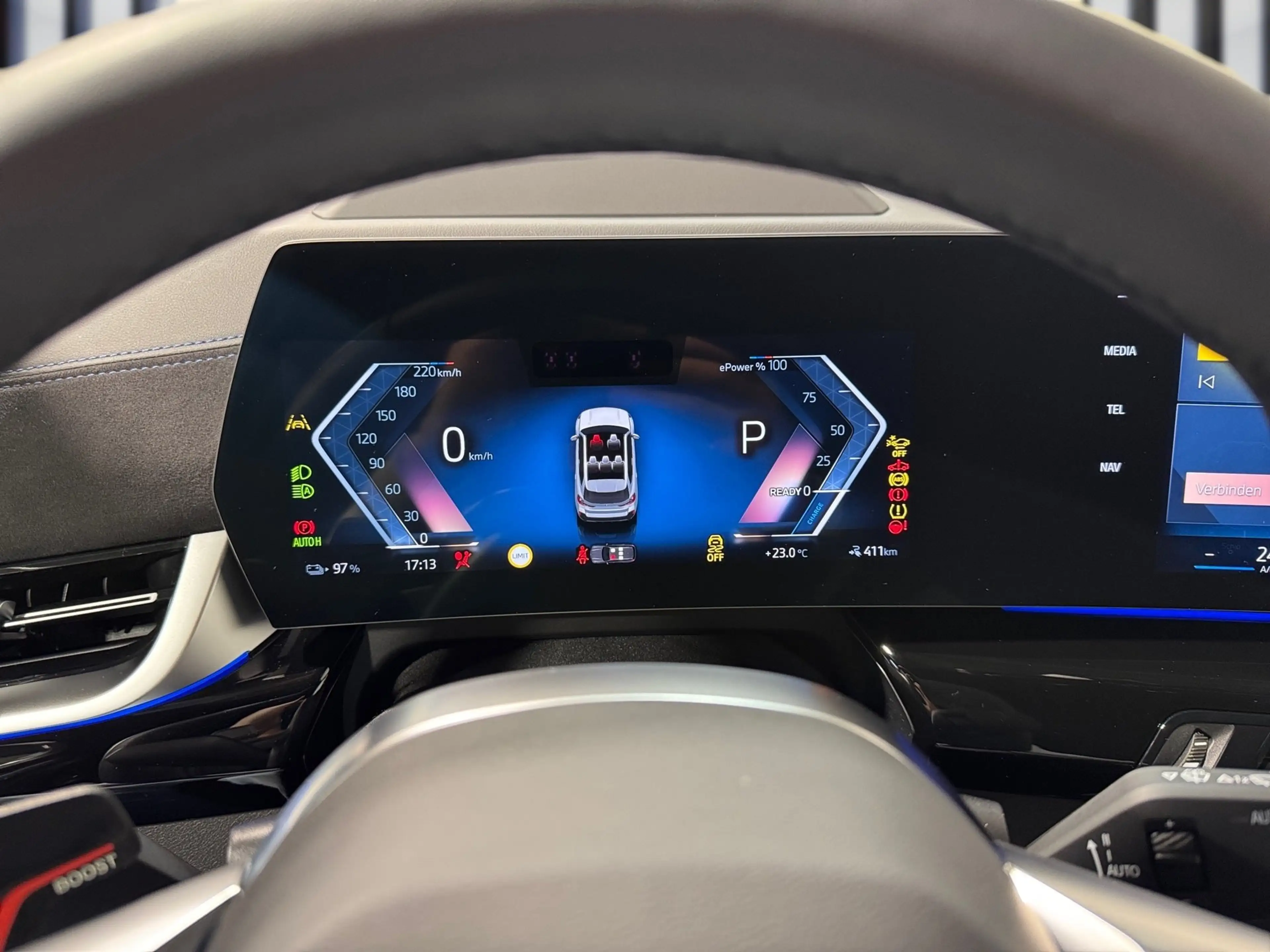 BMW iX1 eDrive20 — photo 5