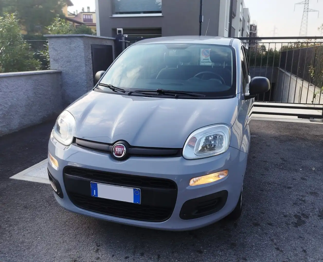 Fiat Panda 1.2 Lounge *UNIPROPRIETARIO* Gris - 2