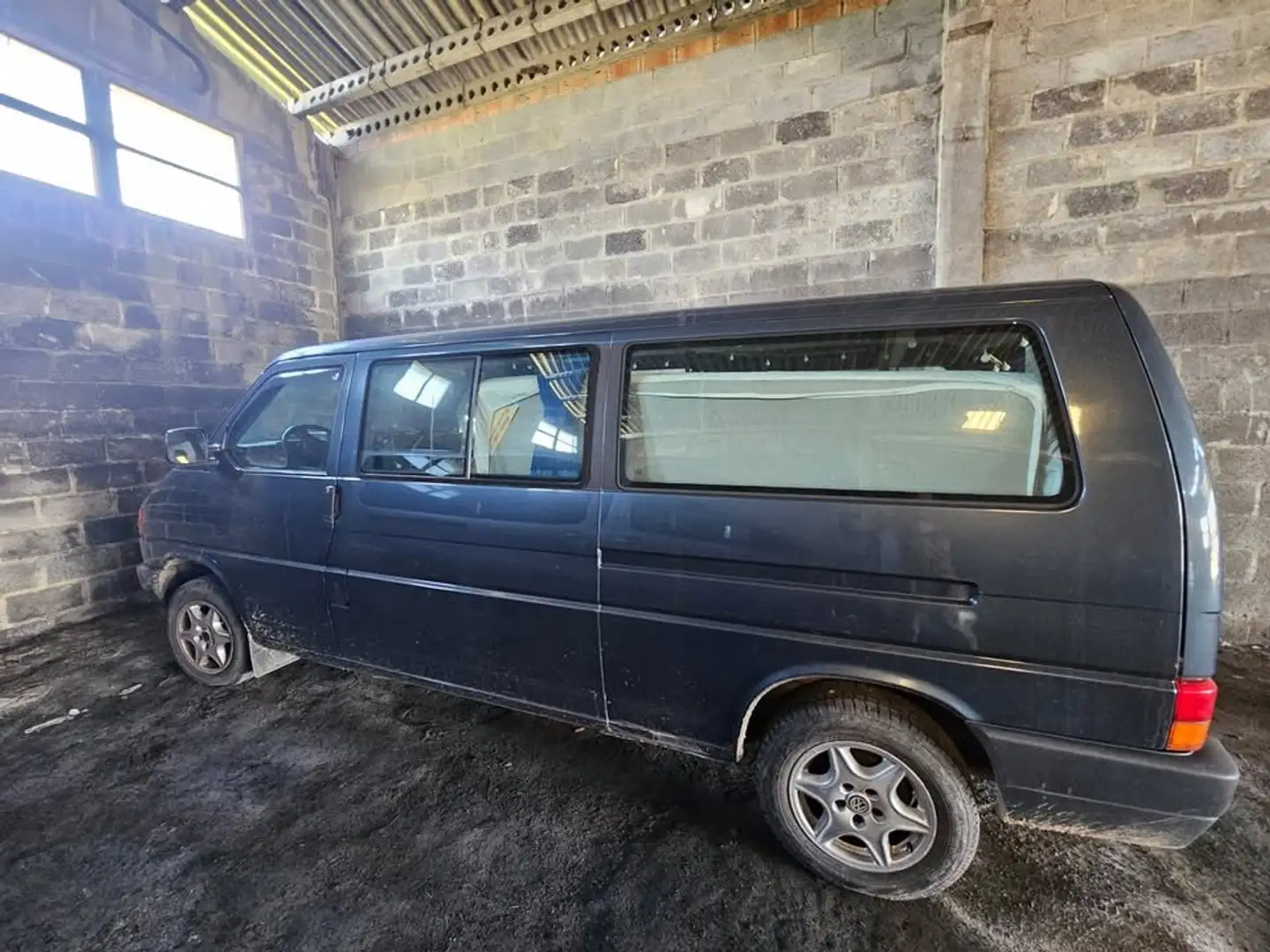 Volkswagen T4 Caravelle Caravelle long Chassis (GL) Bleu - 2