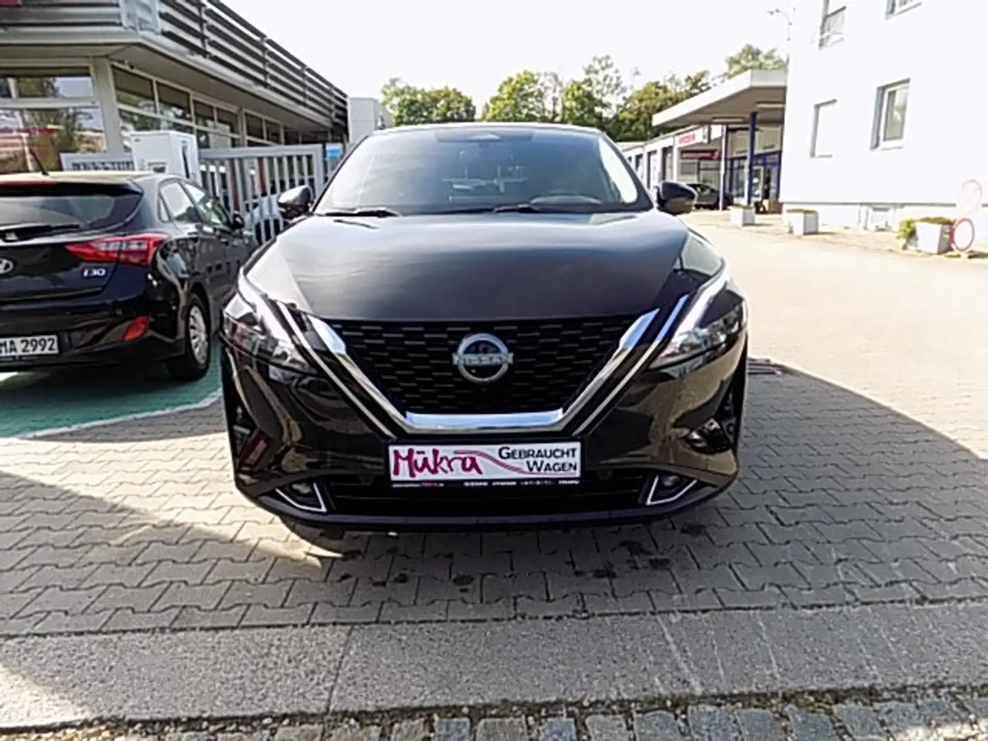 Nissan Qashqai N-Connecta 1.3 DIG-T MHEV 158PS AT Klima Navi Schwarz - 2