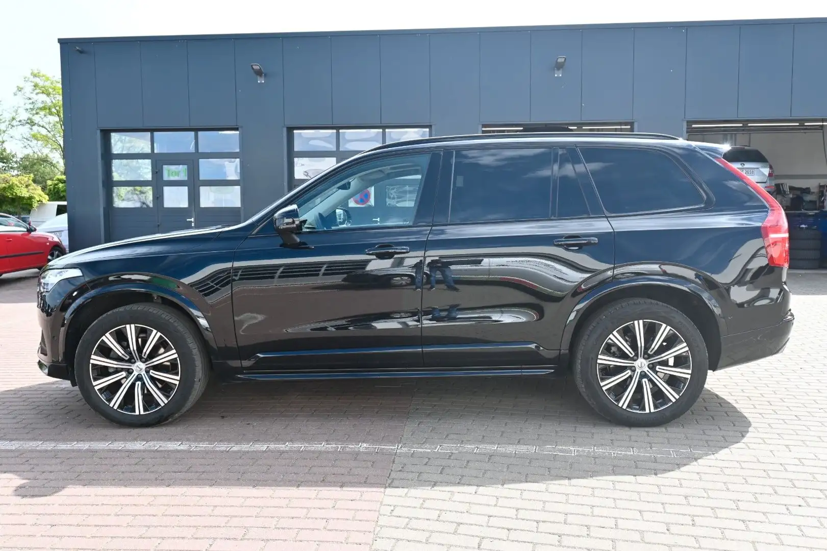 Volvo XC90 Ultimate Dark B5*AHK*LUFT*360*STHZ*PANO Schwarz - 2
