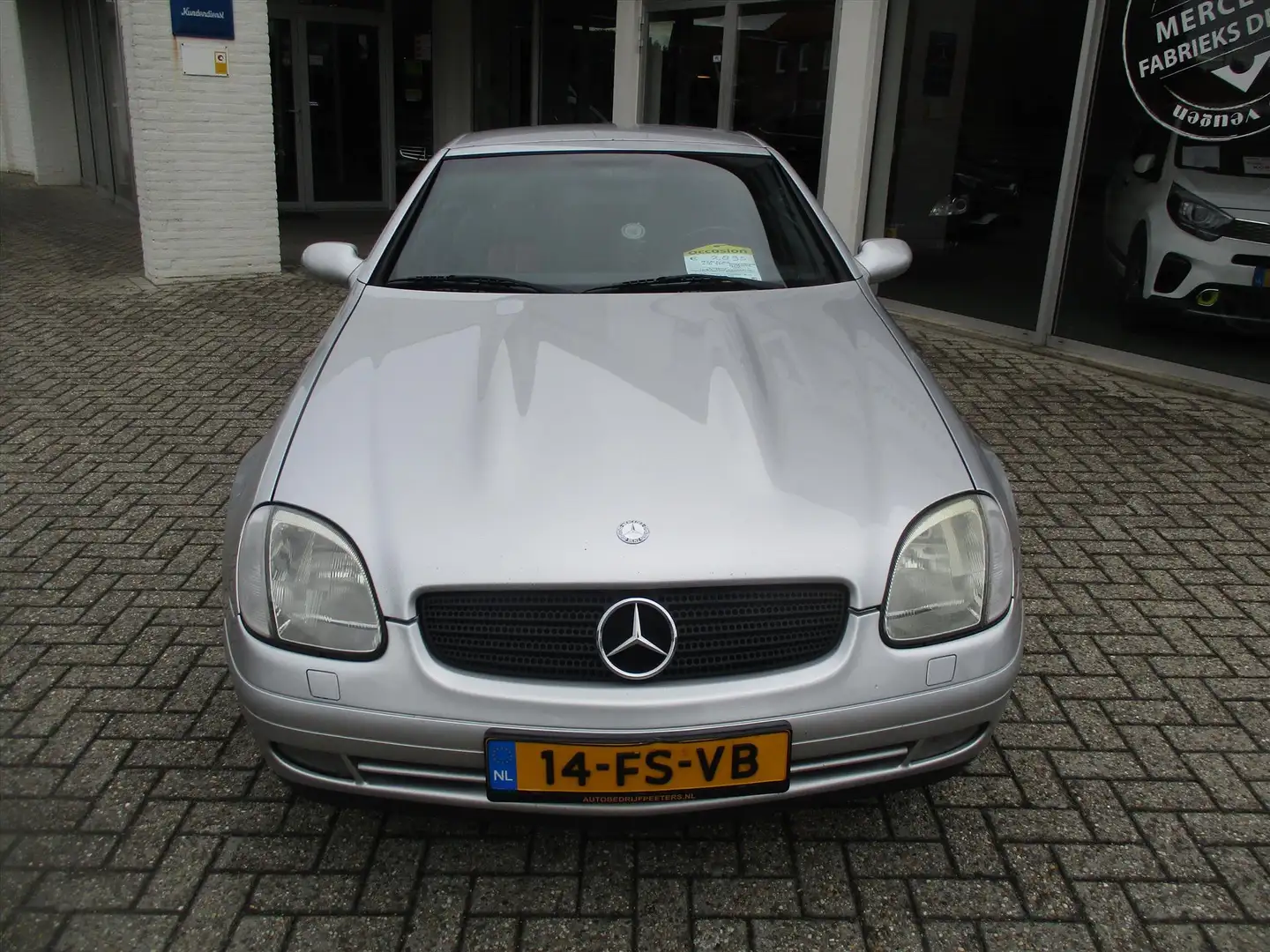 Mercedes-Benz SLK 230 2.3 SLK230 KOMPR ROADSTER AUT / MEENEEMPRIJS Grau - 2