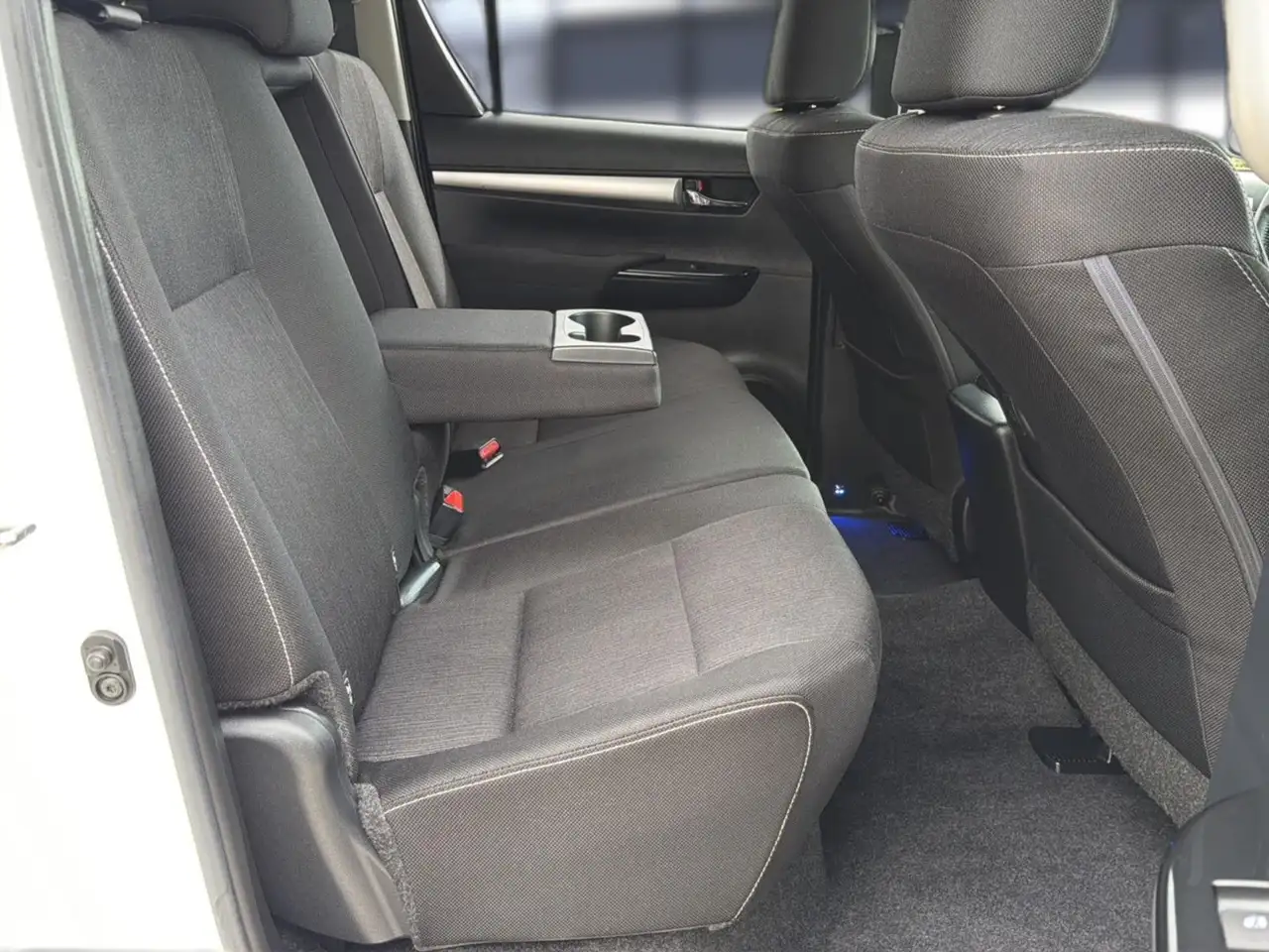 Toyota Hilux Double Cab Comfort 4x4+LED+NAVI+AHK+1.HAND, миниатюра 15