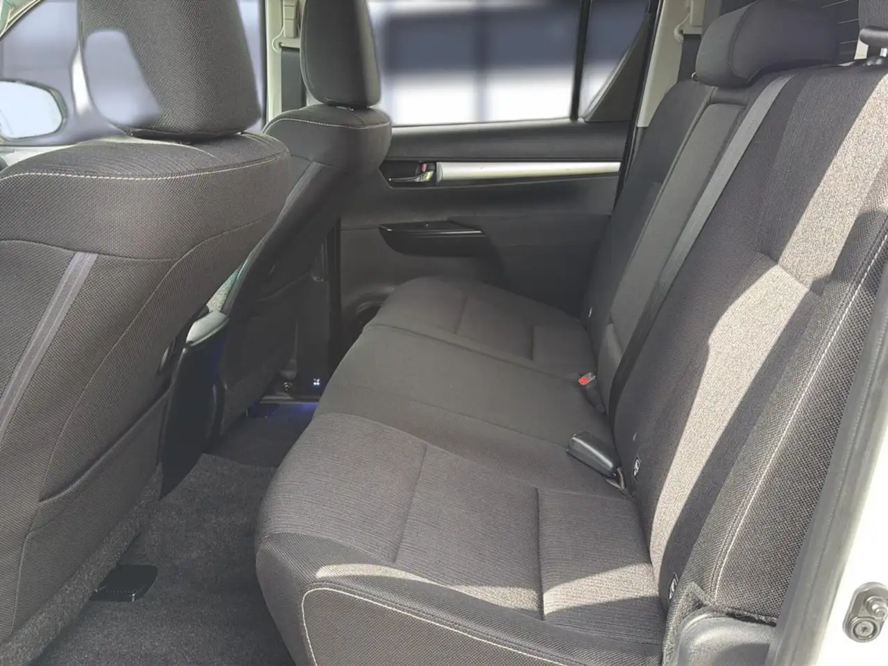 Toyota Hilux Double Cab Comfort 4x4+LED+NAVI+AHK+1.HAND, миниатюра 11