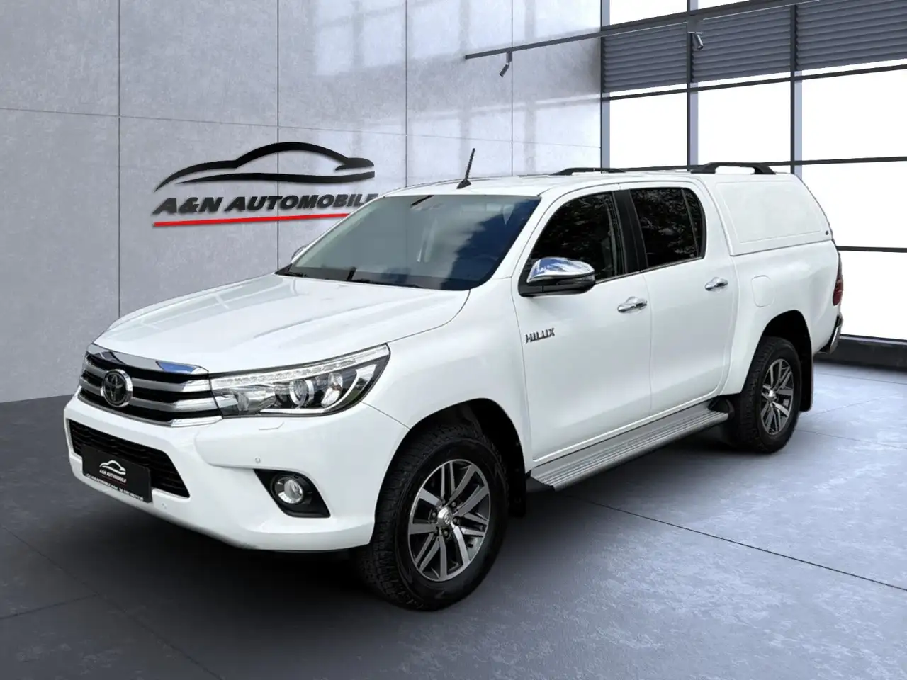 Toyota Hilux Double Cab Comfort 4x4+LED+NAVI+AHK+1.HAND