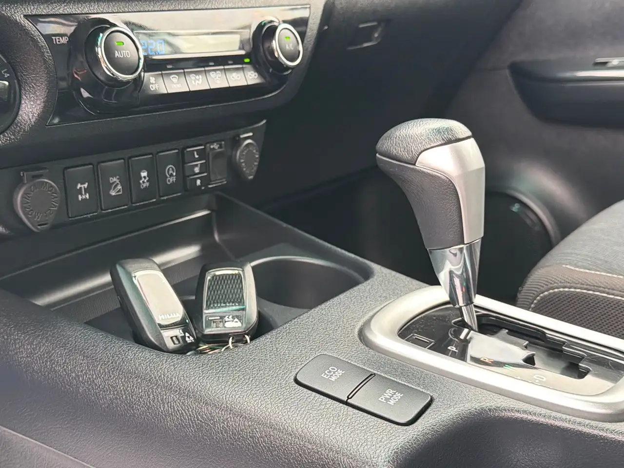 Toyota Hilux Double Cab Comfort 4x4+LED+NAVI+AHK+1.HAND, миниатюра 20