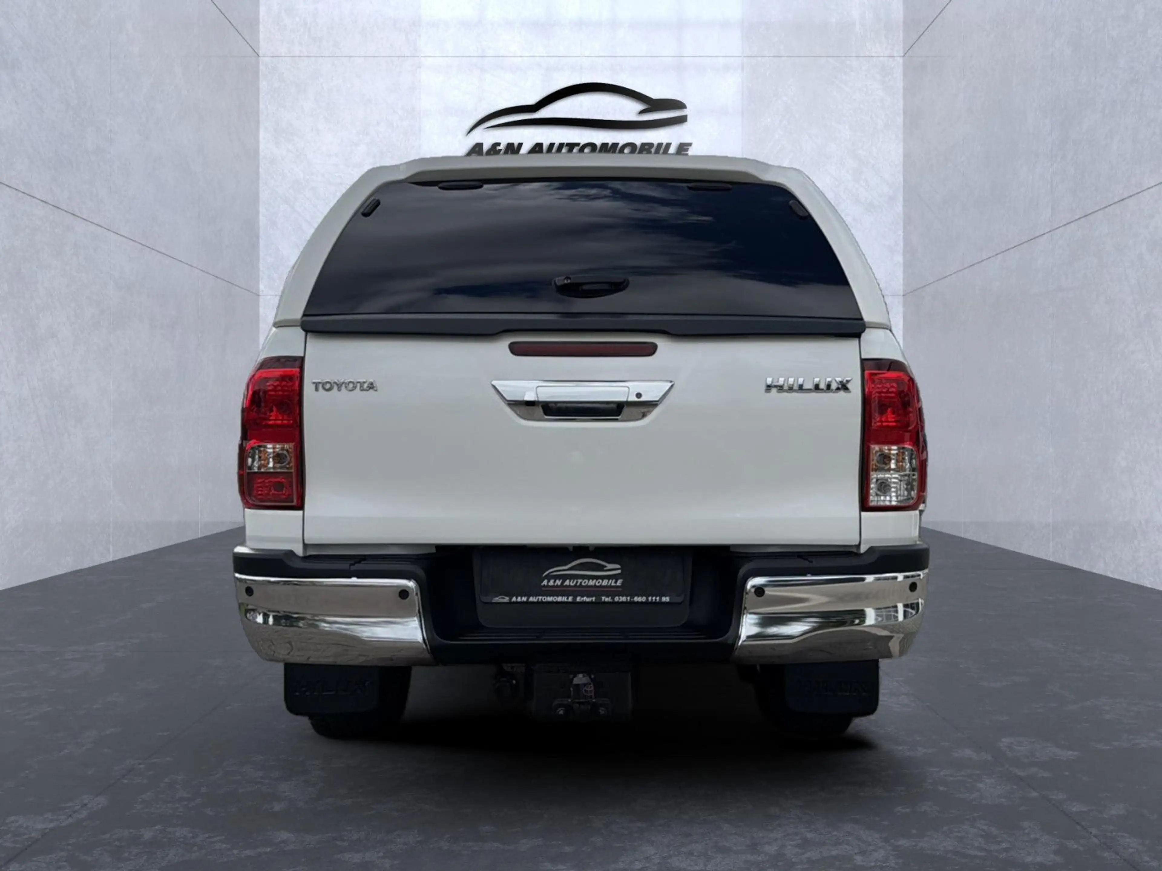 Toyota Hilux Double Cab Comfort 4x4+LED+NAVI+AHK+1.HAND — photo 5