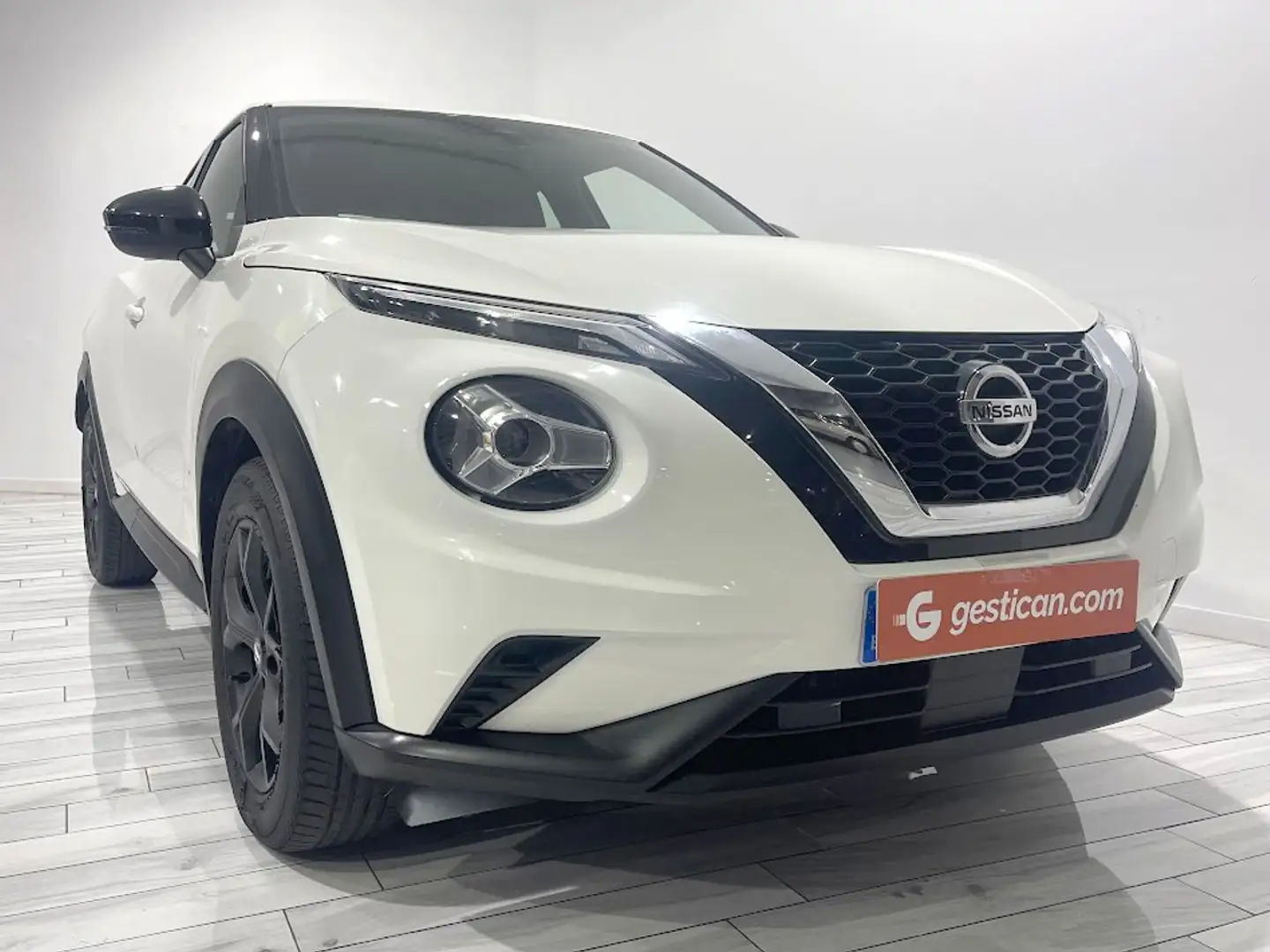 Nissan Juke 1.2 DIG-T Acenta 4x2 115 Blanc - 2