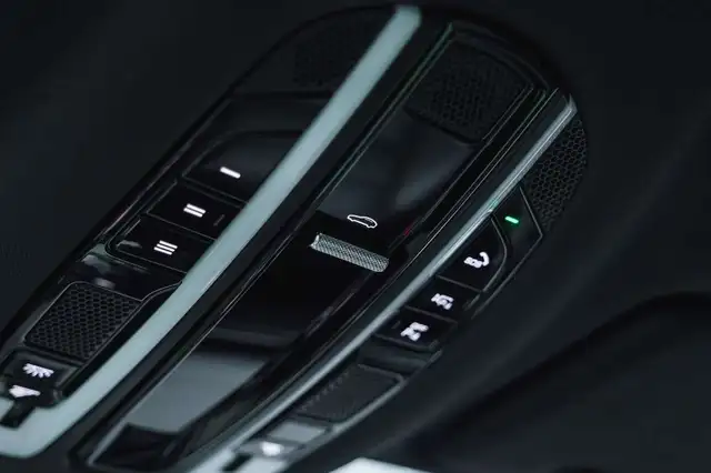 Porsche Cayenne Coupe E-Hybrid PHEV 17,9 kWh Aut./LED/AHK/LUFT/... Ansicht 37