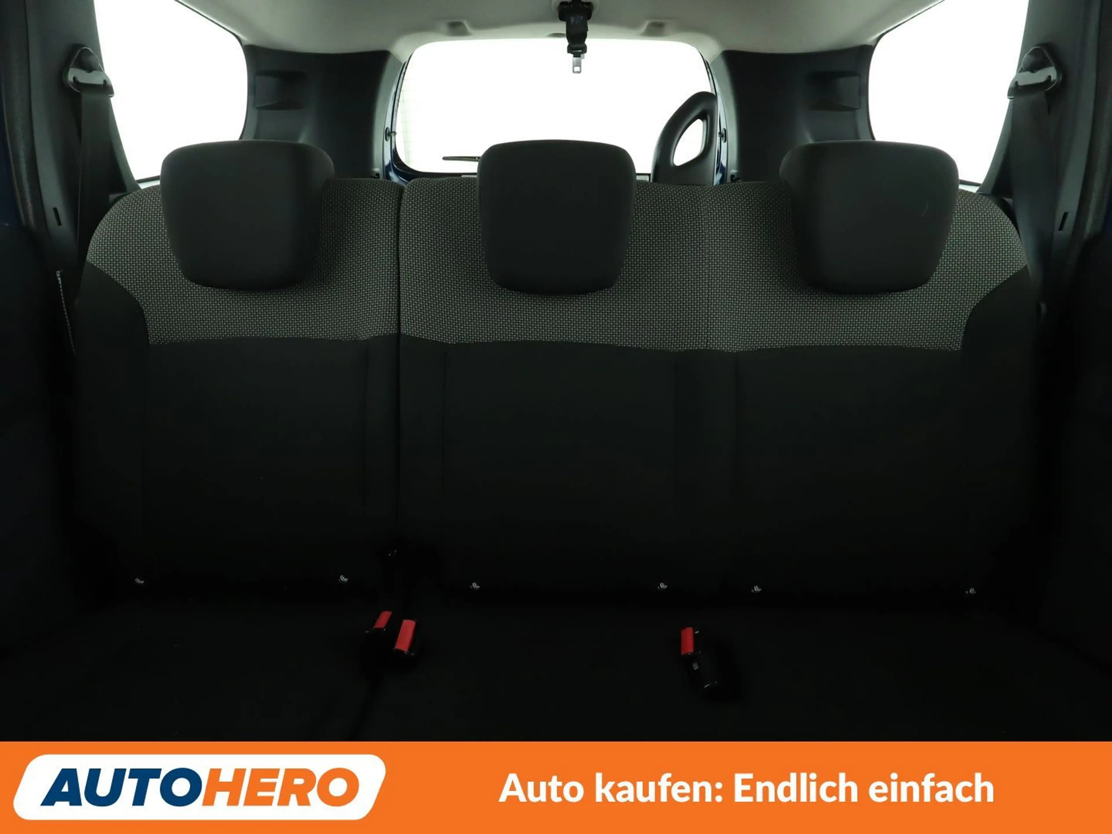 Dacia Lodgy 1.6 SCe Ambiance *AHK* — photo 15