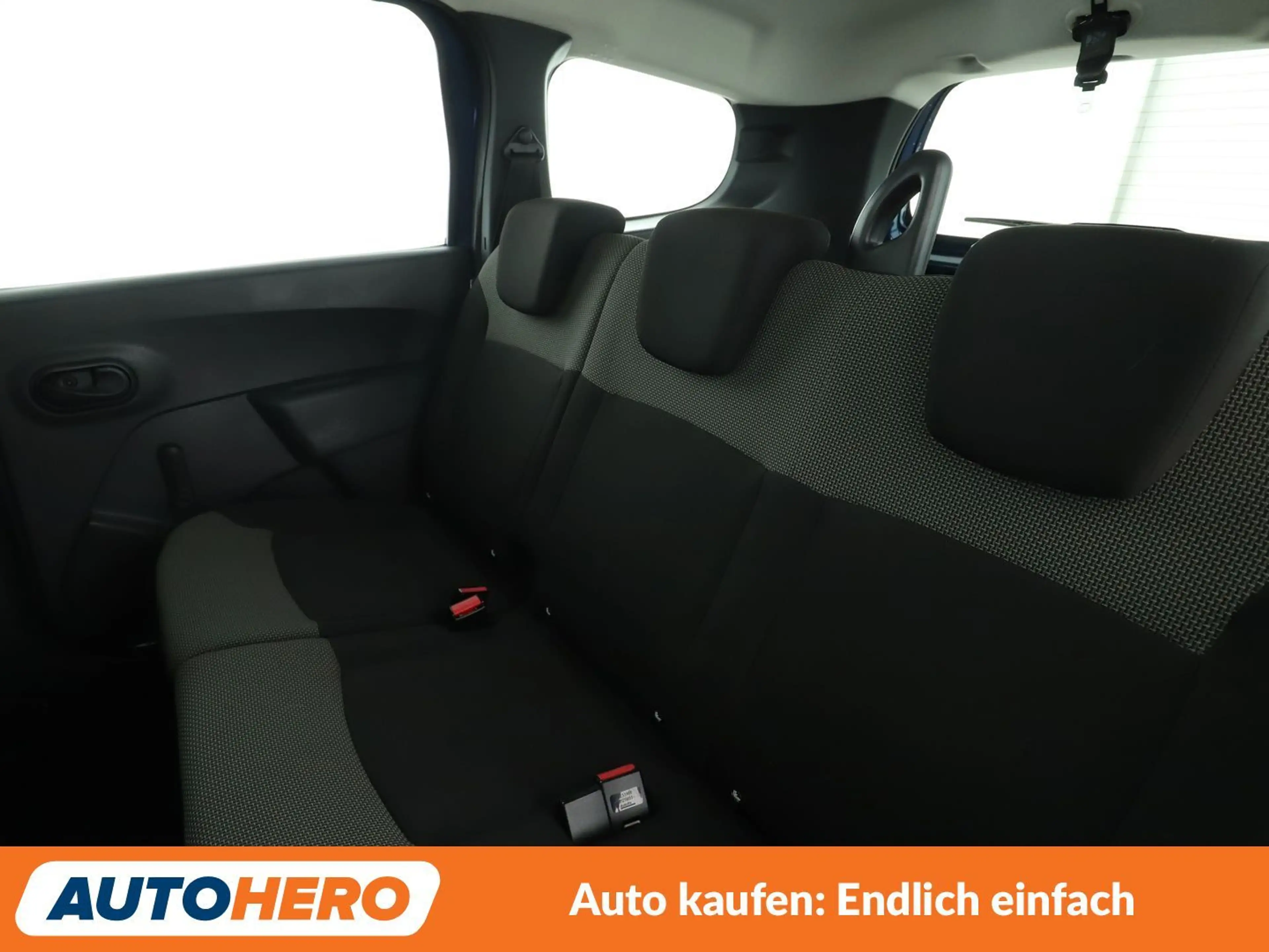 Dacia Lodgy 1.6 SCe Ambiance *AHK* — photo 14
