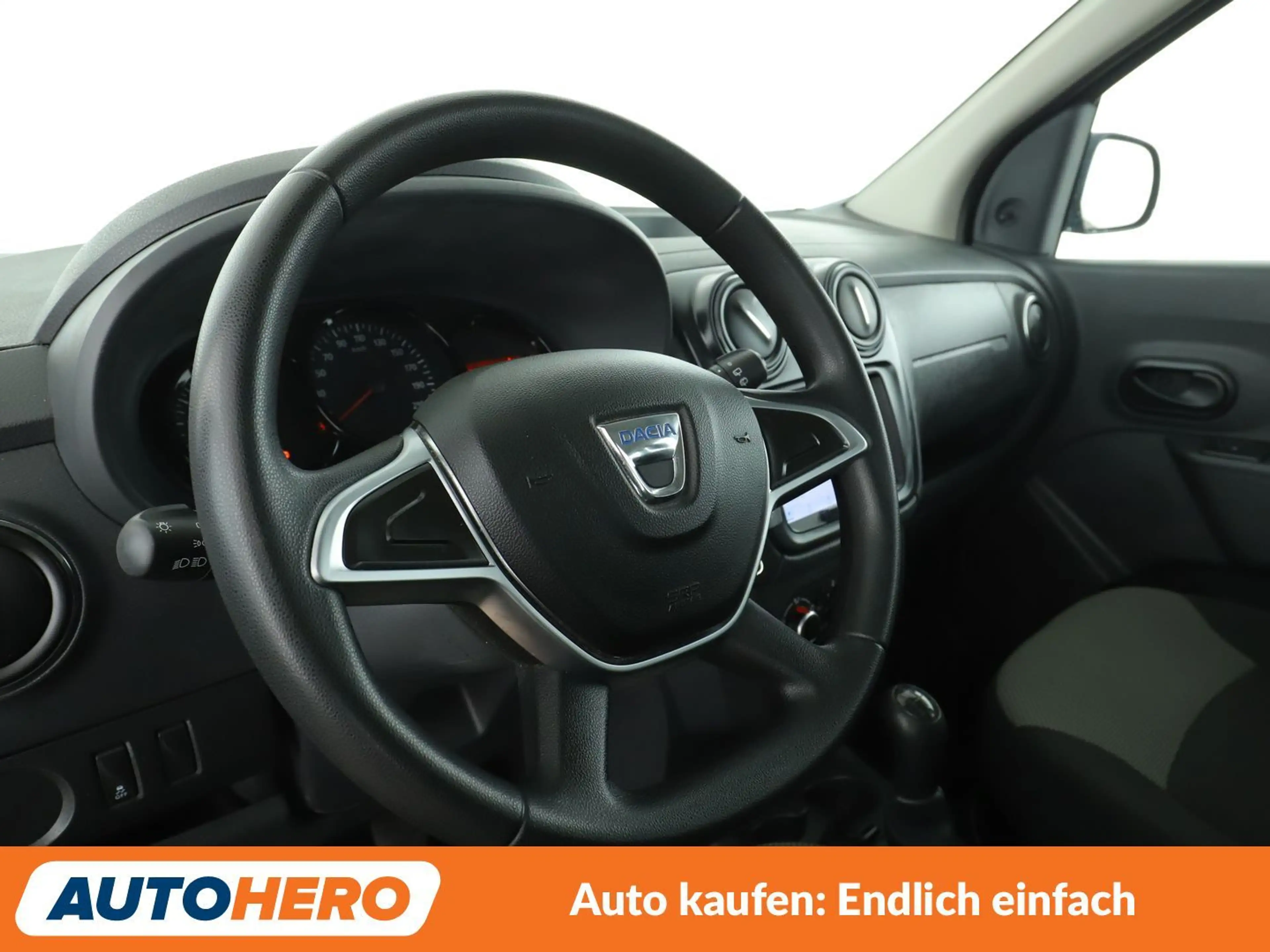 Dacia Lodgy 1.6 SCe Ambiance *AHK* — photo 11