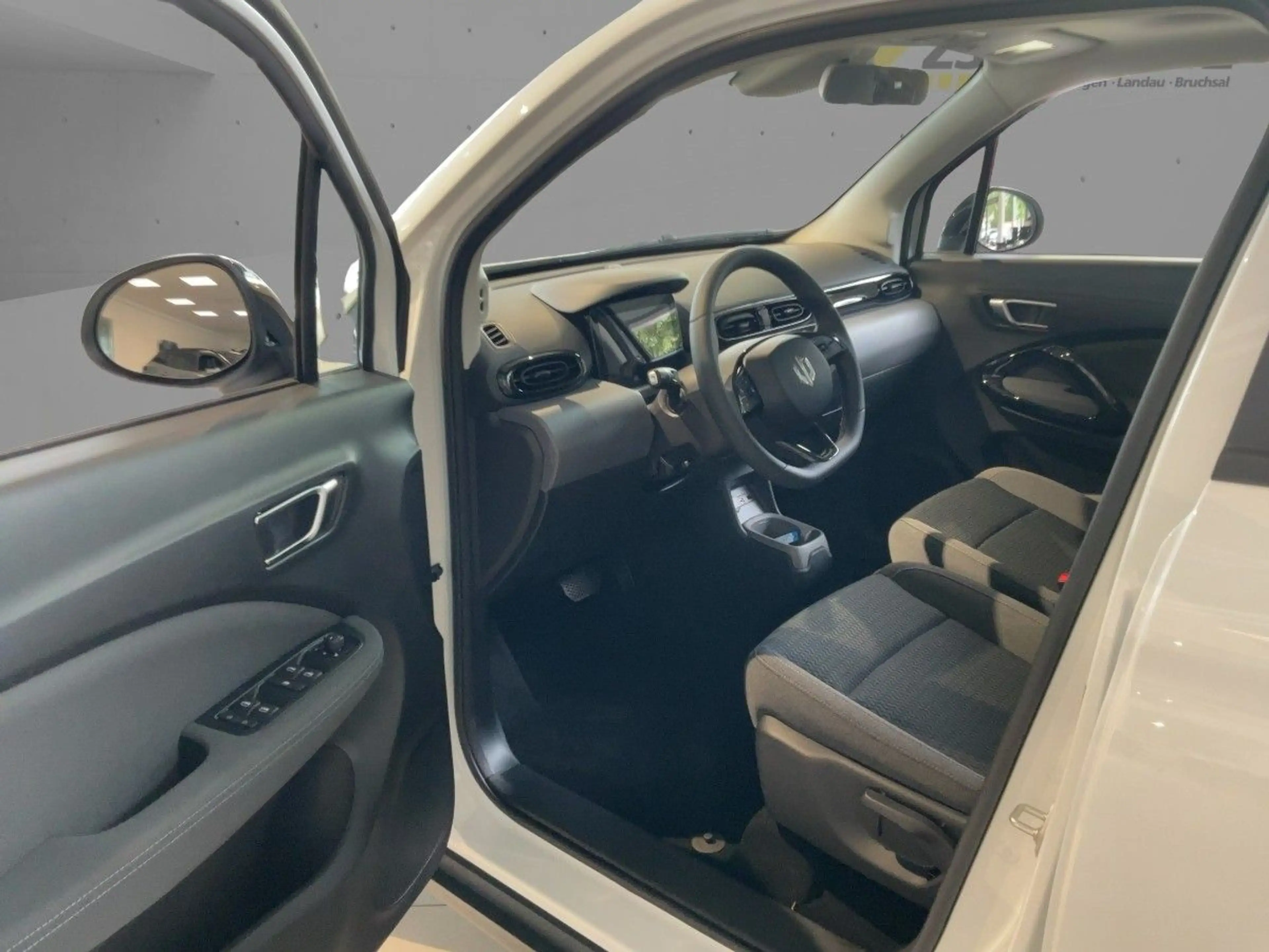 Leapmotor T03 BEV Elektroförderung ACC Navi Kam. KeyLess — photo 7