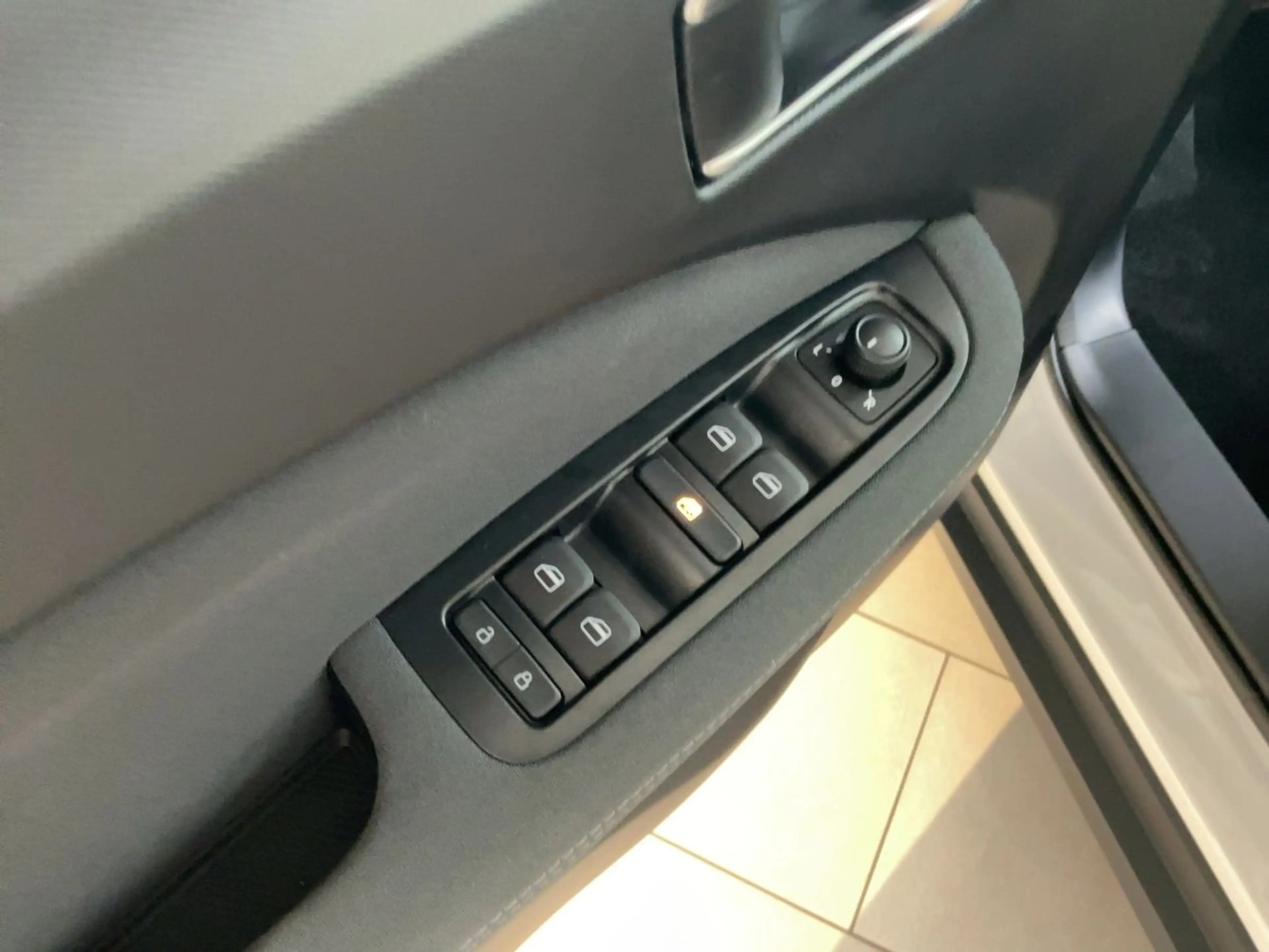 Leapmotor T03 BEV Elektroförderung ACC Navi Kam. KeyLess — photo 13