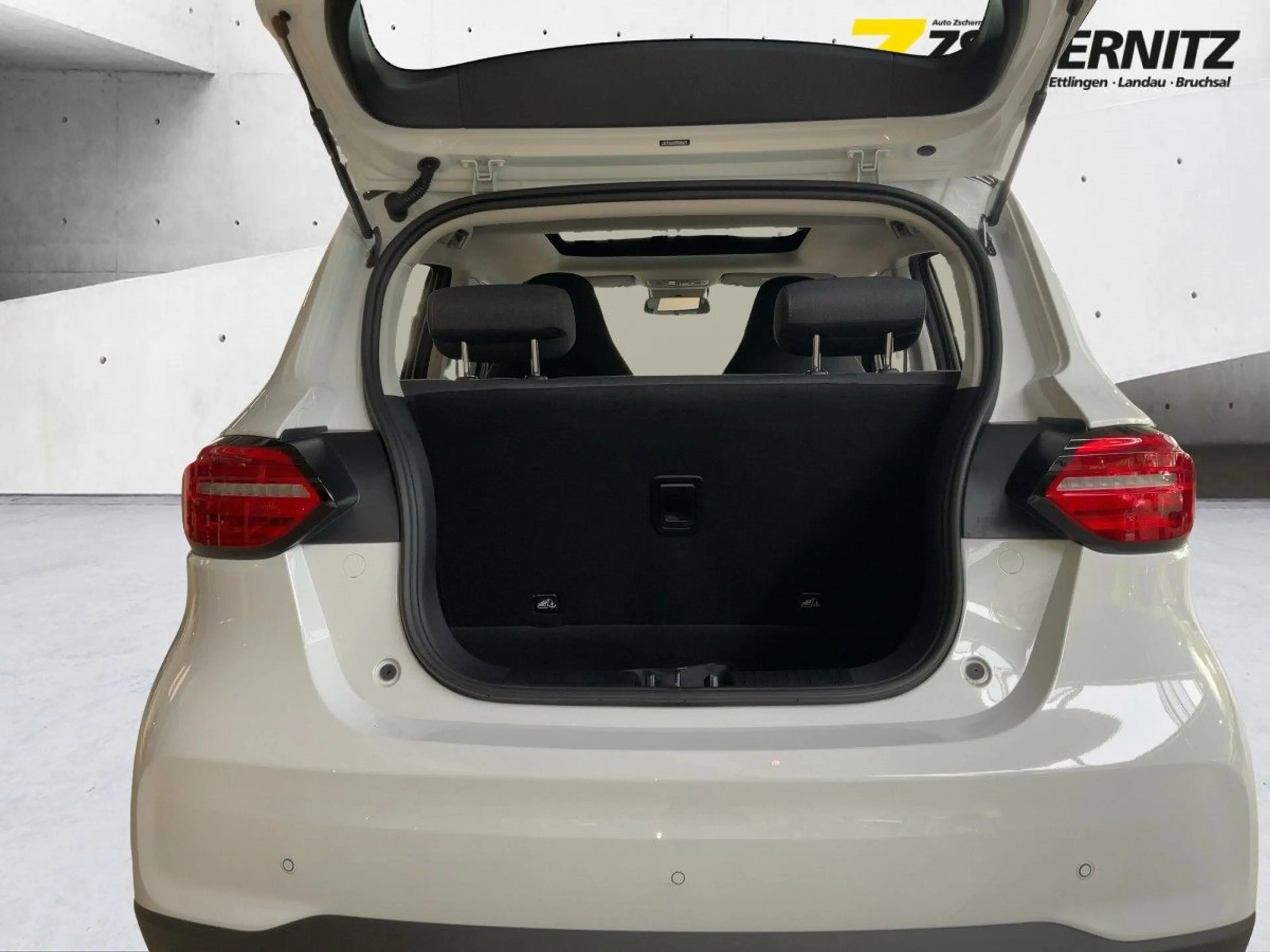 Leapmotor T03 BEV Elektroförderung ACC Navi Kam. KeyLess — photo 6