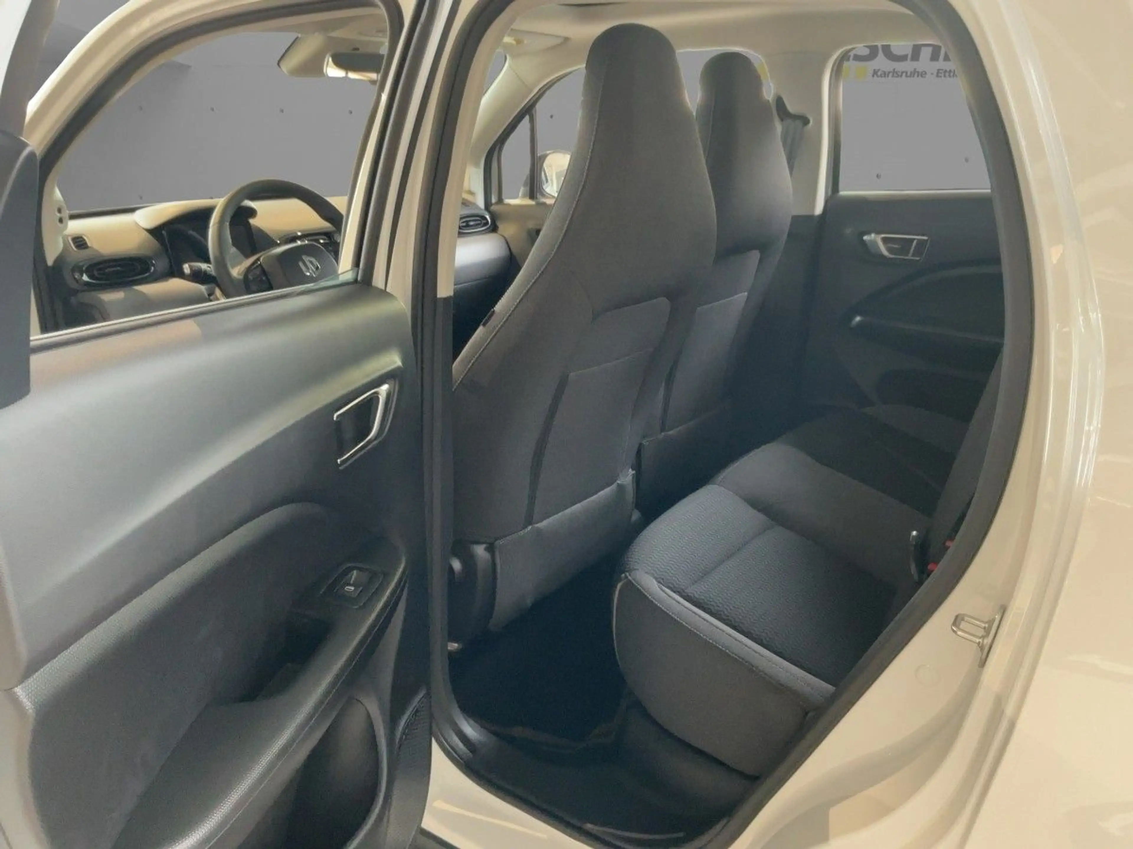 Leapmotor T03 BEV Elektroförderung ACC Navi Kam. KeyLess — photo 8
