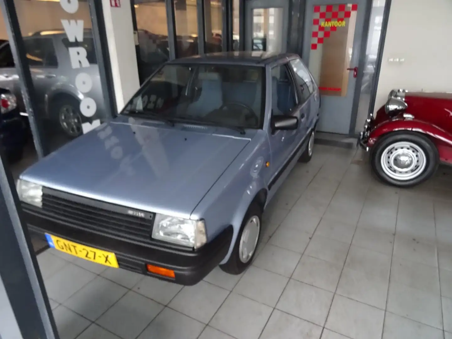 Nissan Micra Modrá - 1
