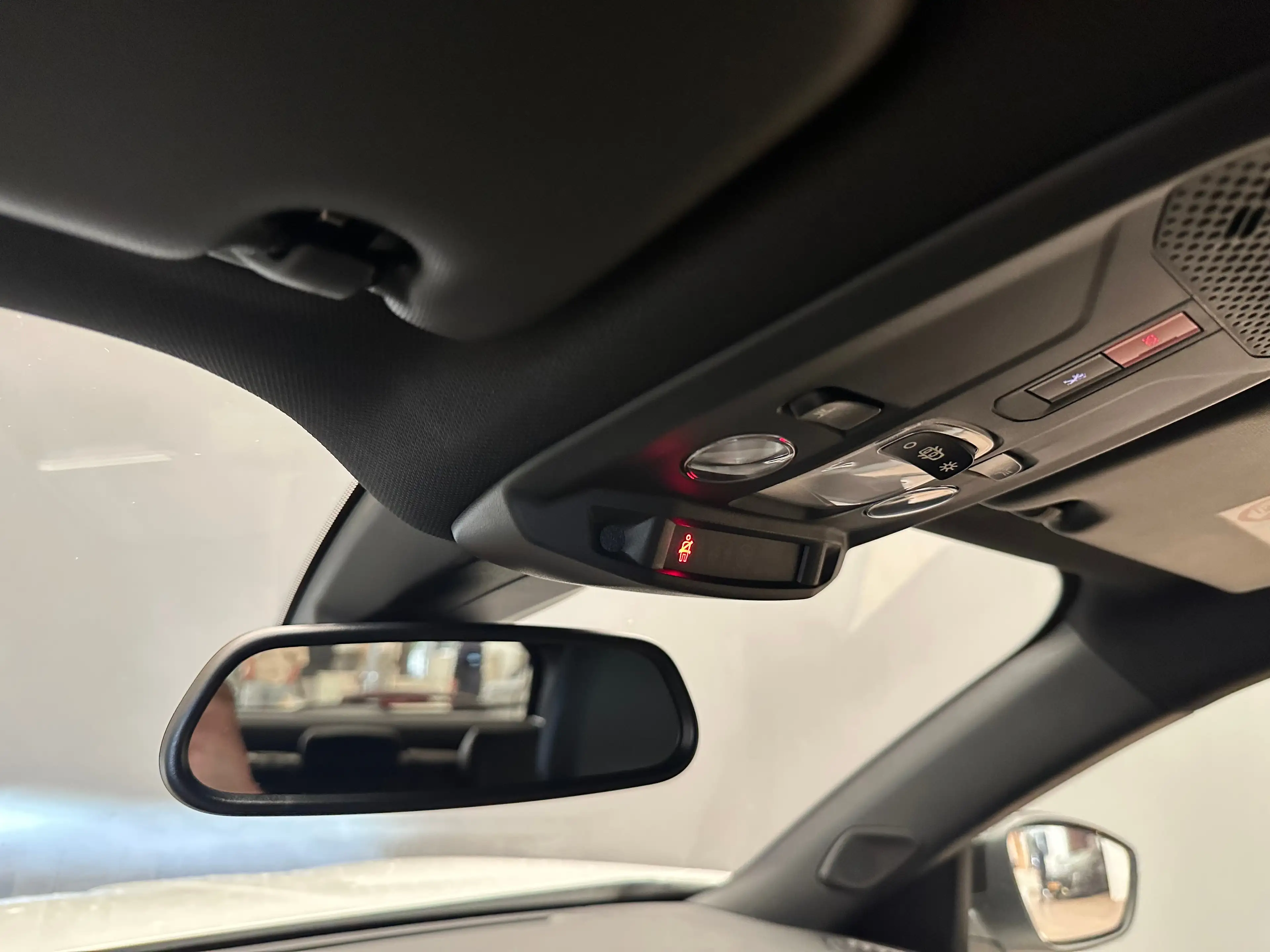 Peugeot e-2008 EV Allure Pack 50 kWh Camera | Digitaal Dashboard — photo 14